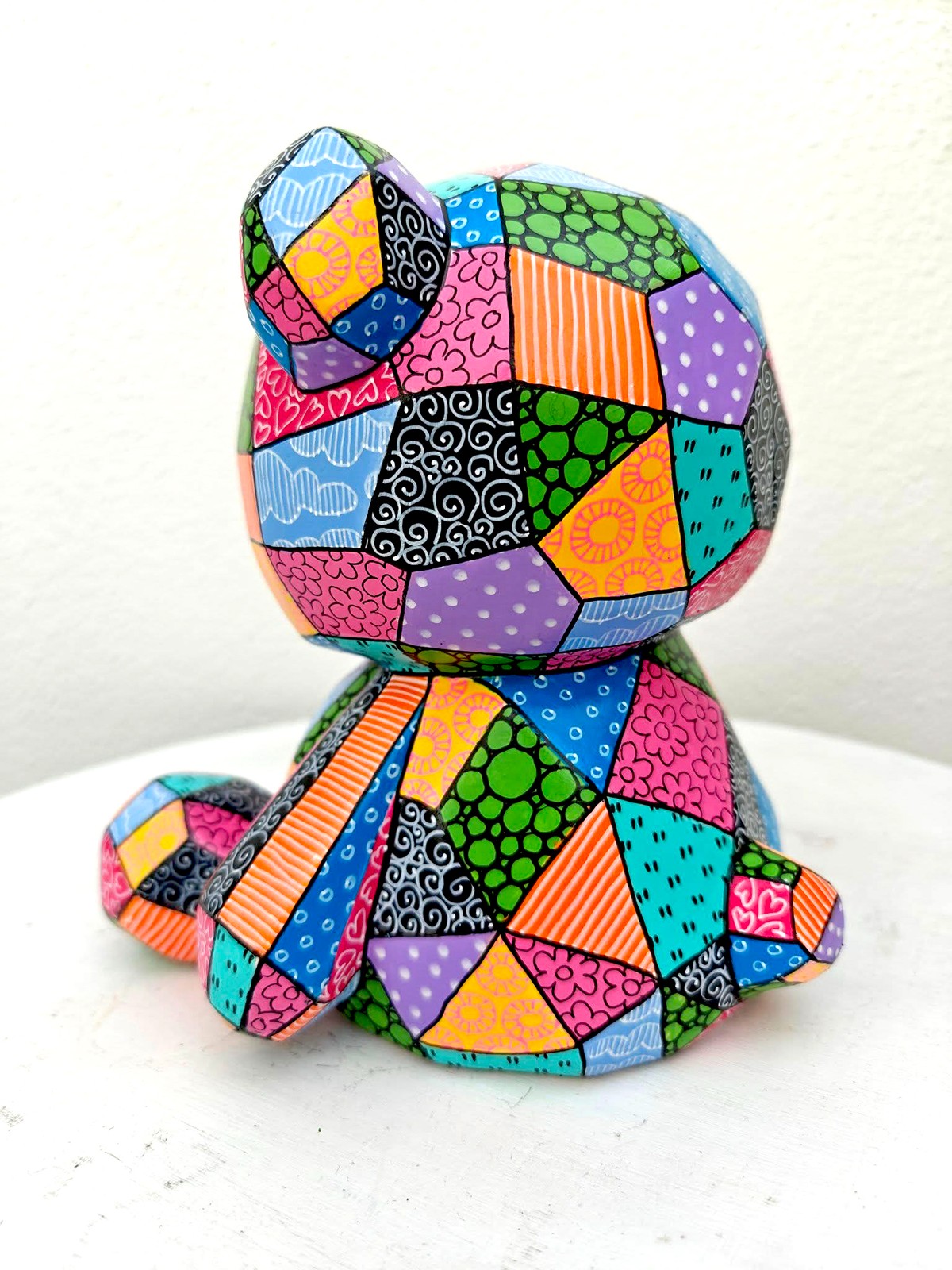 Teddybeer – Handgeschilderd Kleurrijk Beeldje