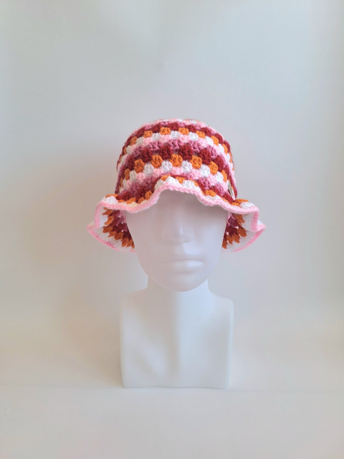 Gehaakte bucket hat | Pride lesbische vlag - 129962 Gehaakte bucket hat | Pride lesbische vlag