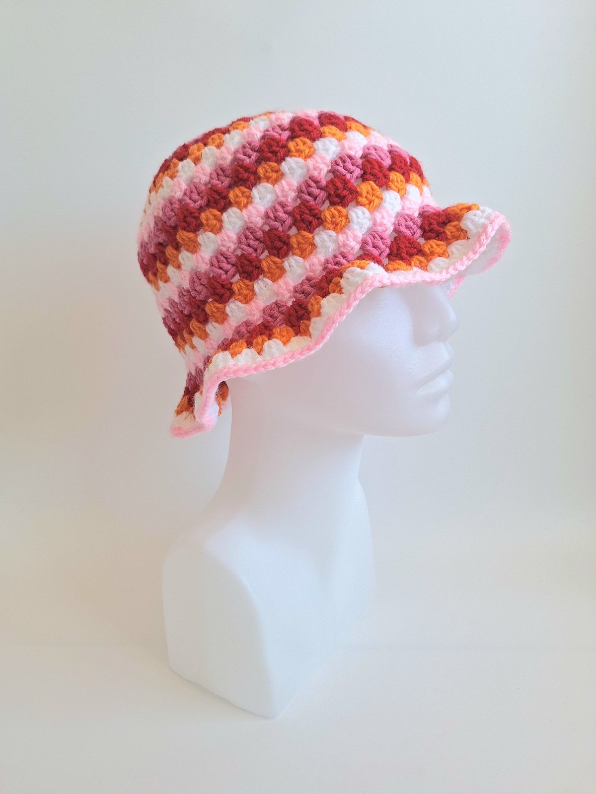 Gehaakte bucket hat | Pride lesbische vlag - 129967 Gehaakte bucket hat | Pride lesbische vlag