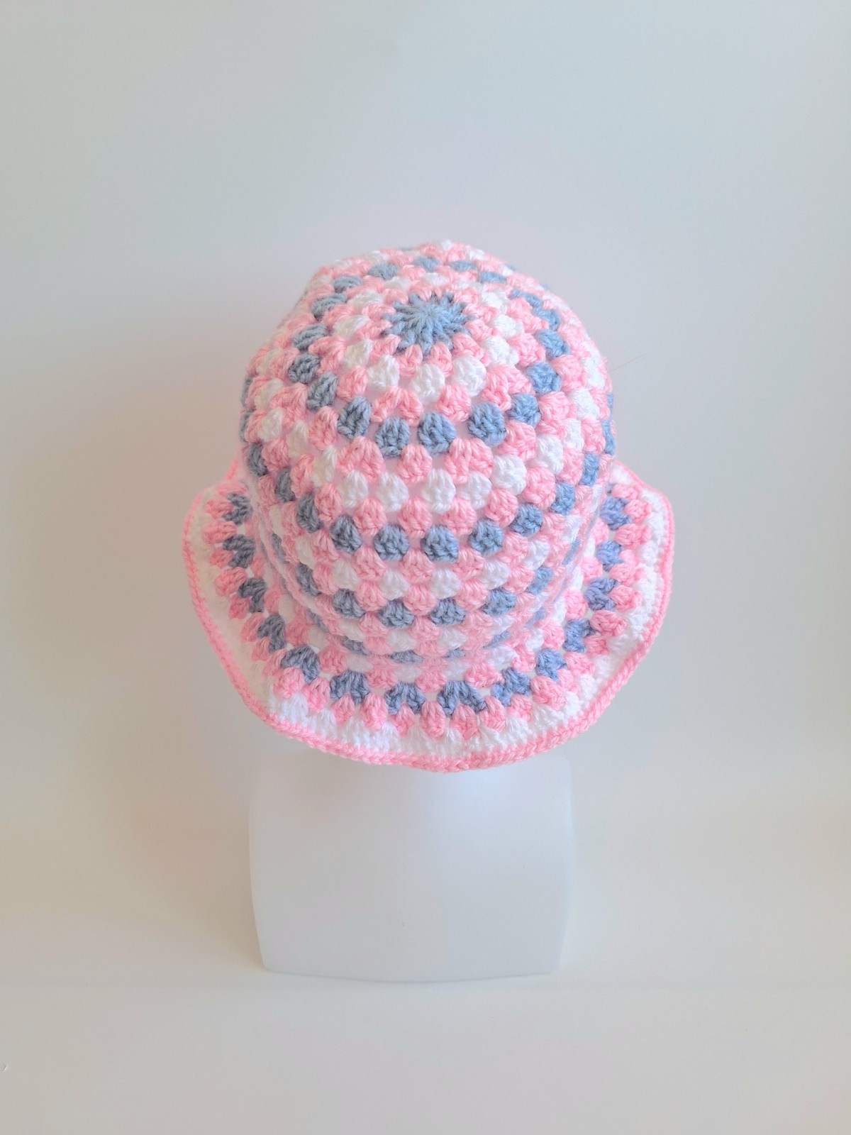 Gehaakte bucket hat | Pride transgender vlag - 130008 Gehaakte bucket hat | Pride transgender vlag