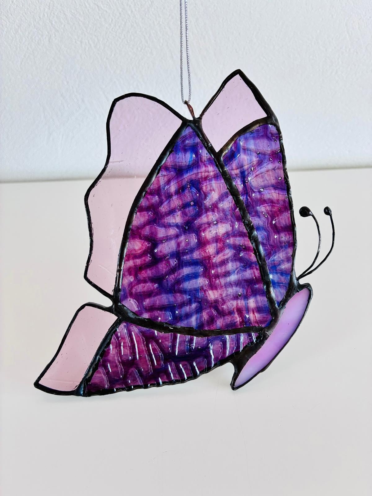 Glas-in-lood vlinder | Handgemaakt | Tiffany-techniek | Raamhanger | Suncatcher