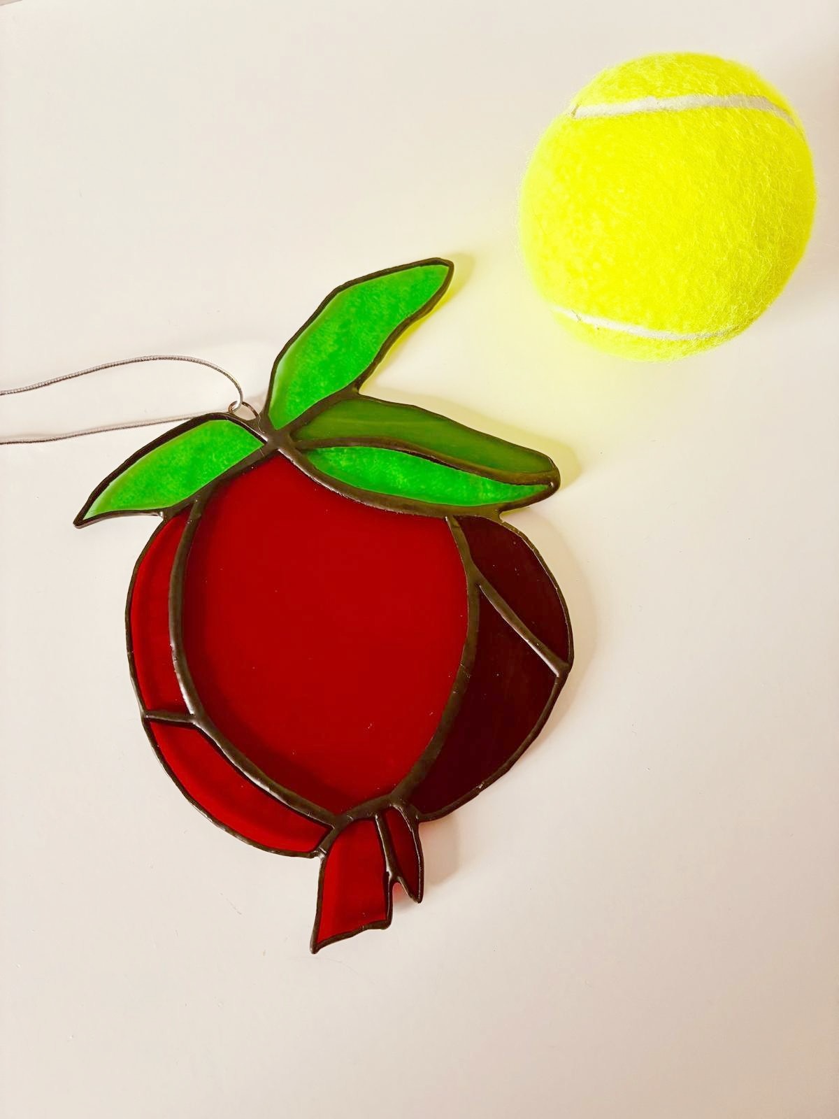 Granaatappel glas-in-lood suncatcher | Handgemaakte decoratie met Tiffany-techniek