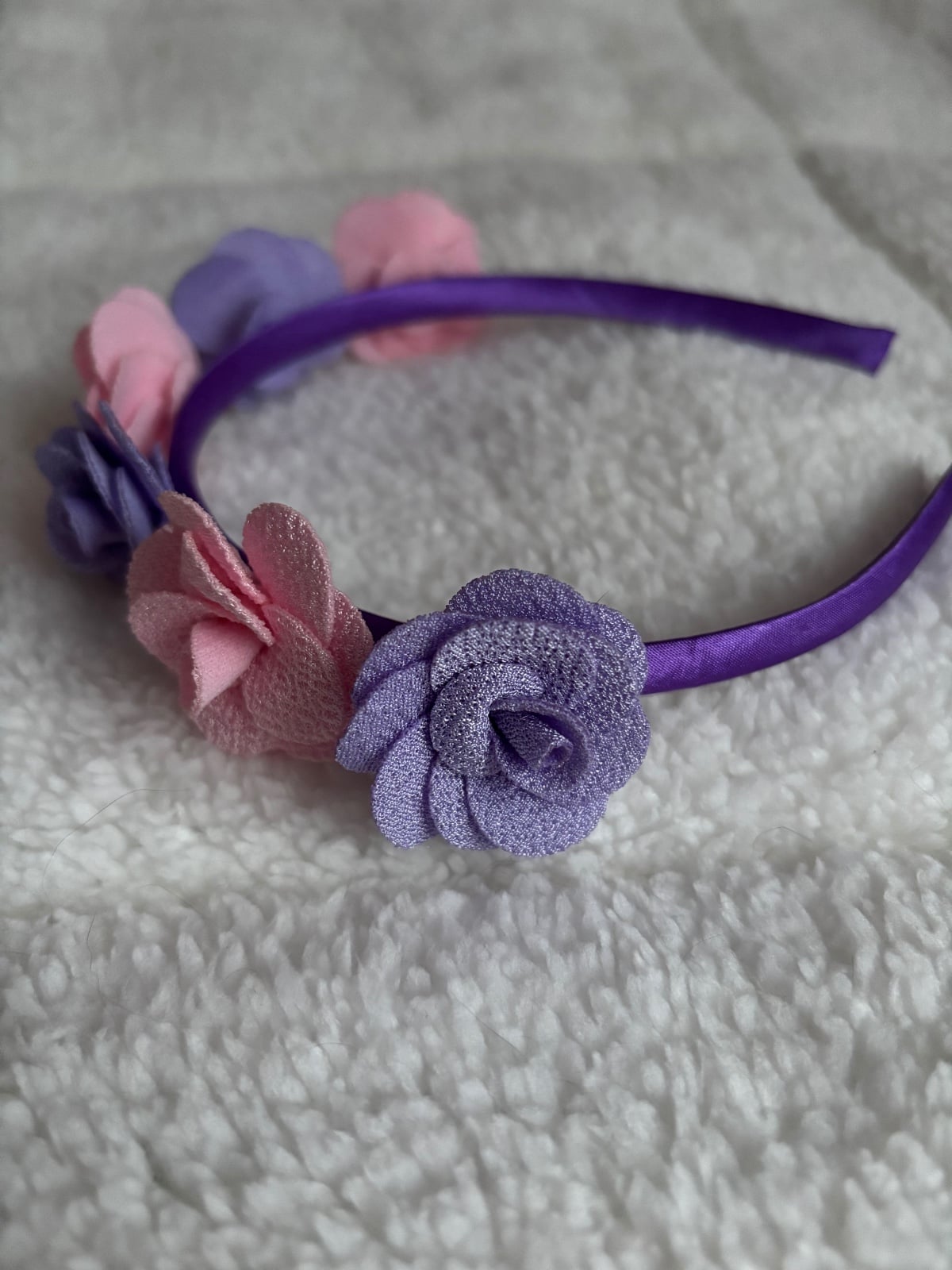 Diadeem met roosjes