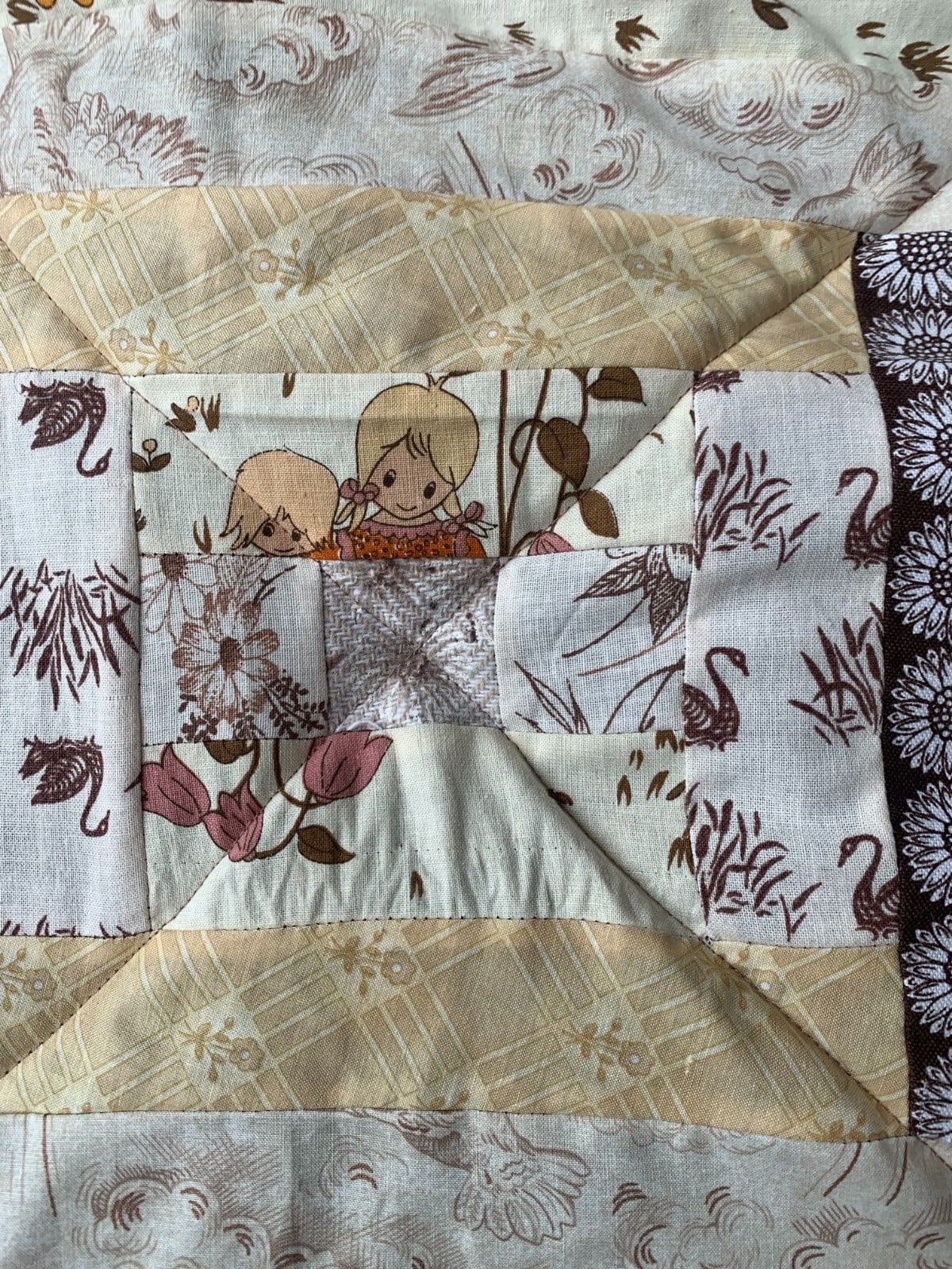 Patchwork kleed van vintage stoffen en kinderddeken - 133711 Patchwork kleed van vintage stoffen en kinderddeken
