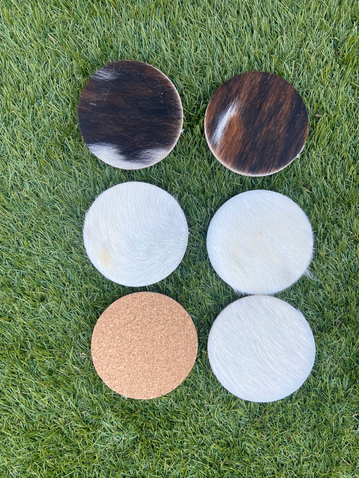 Set van 6 onderzetters van echte koeienhuid 9cm