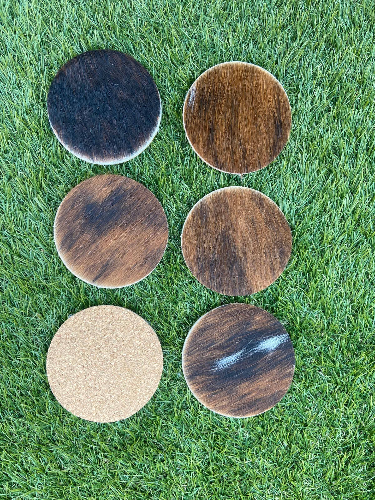 Set van 6 onderzetters van echte koeienhuid 9cm