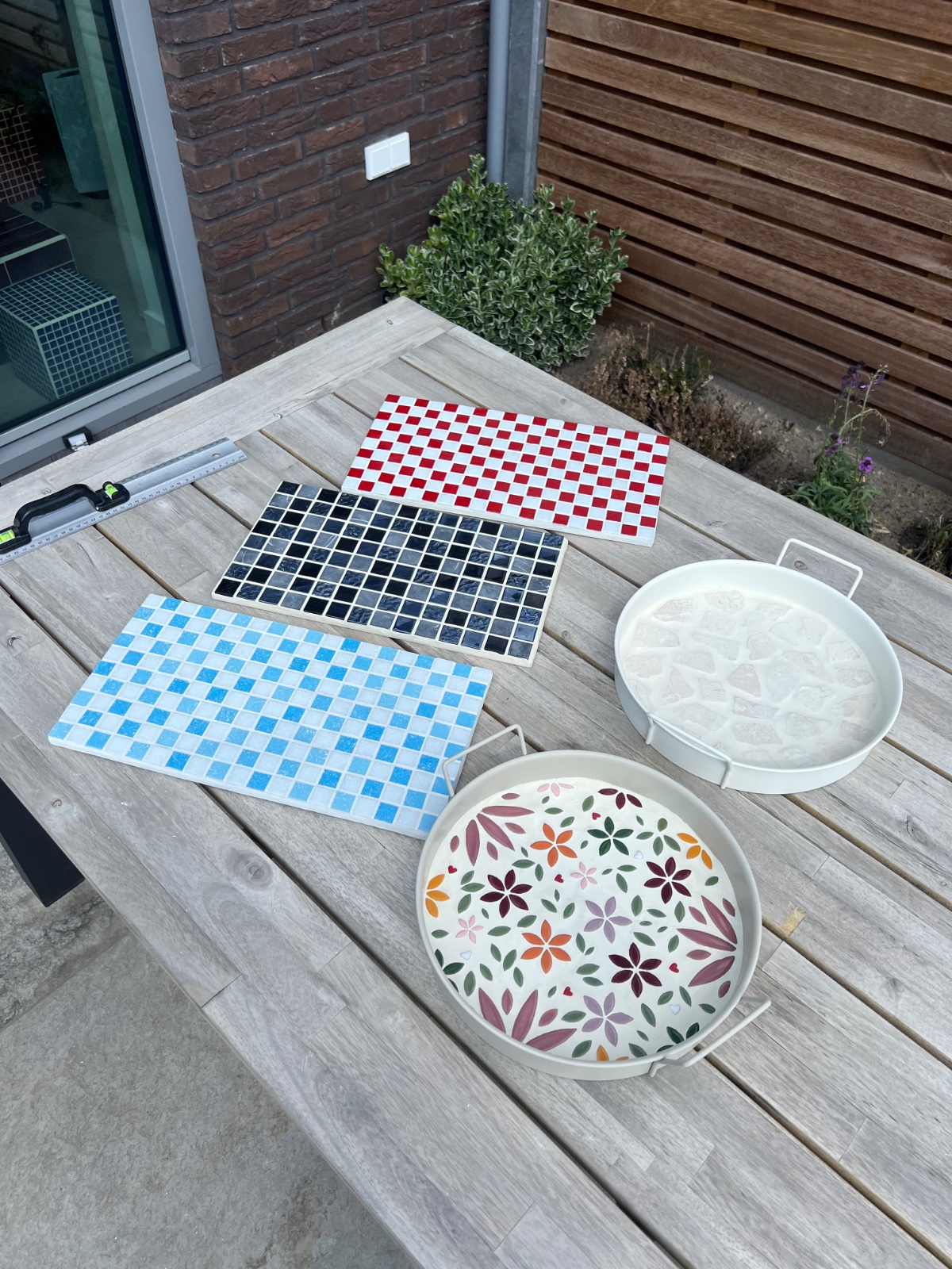 Unieke handgemaakt dienblad - mozaïek beige