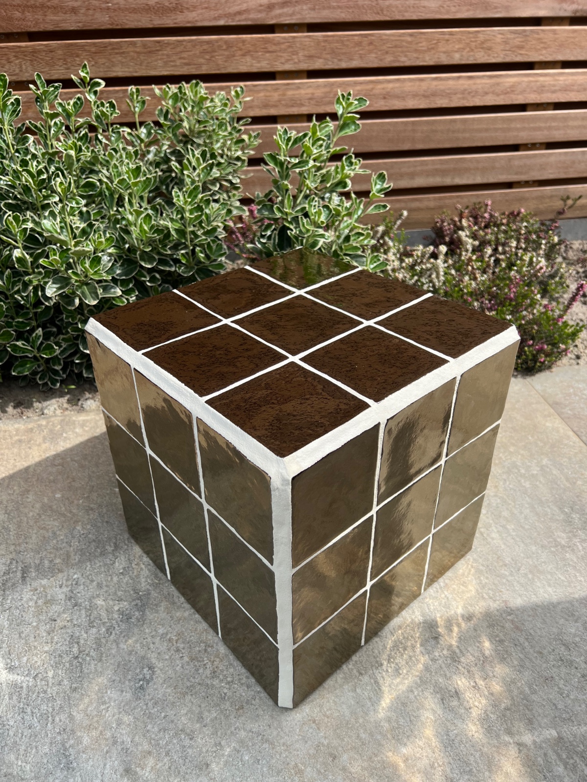 Unieke handgemaakte bijzettafel goud - 30x30cm - 132410 Unieke handgemaakte bijzettafel goud - 30x30cm