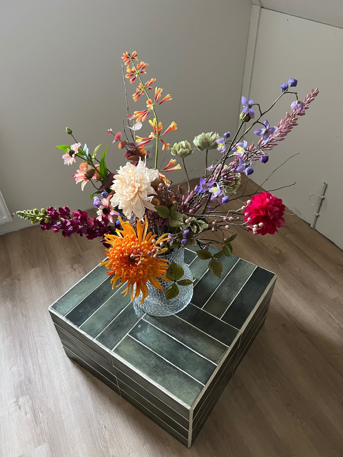 Unieke handgemaakte bijzettafel groen - 60x60x40cm - 132399 Unieke handgemaakte bijzettafel groen - 60x60x40cm