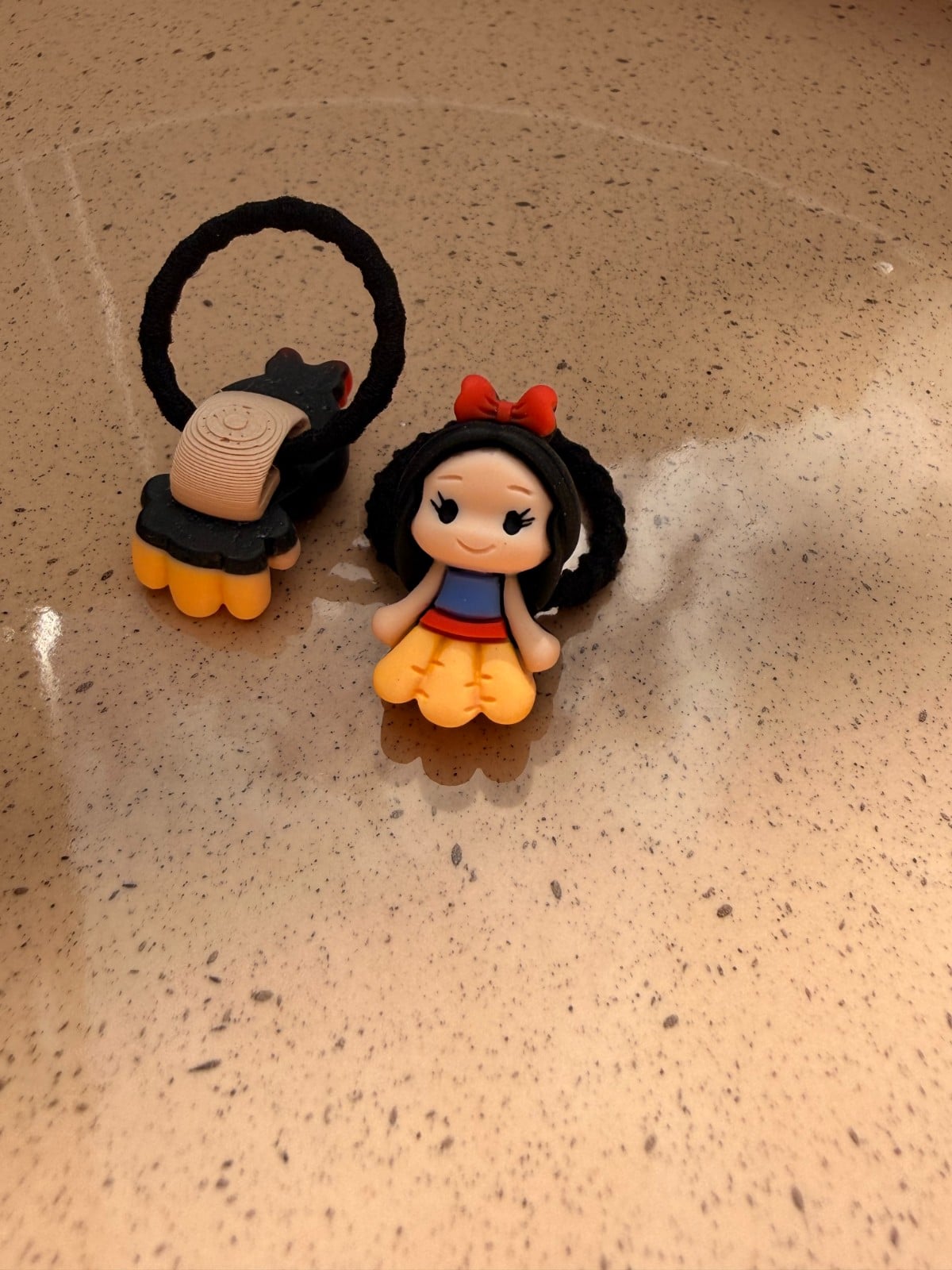 2x Elastieken prinsessen van Resin (eerste staartjes/ onder een vlech… - 140928 2x Elastieken prinsessen van Resin (eerste staartjes/ onder een vlecht)/ Kawaii