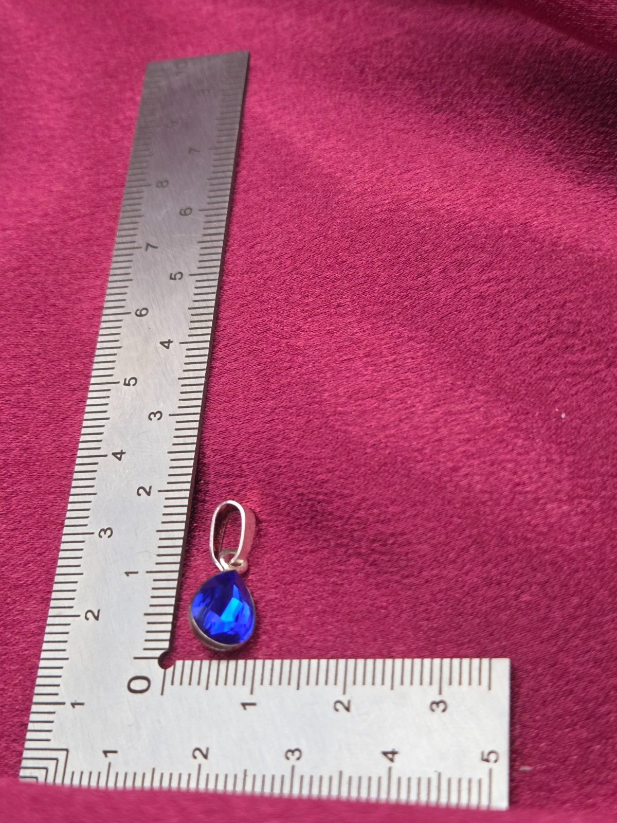 925 zilveren hanger ingelegd met Oostenrijks kristal