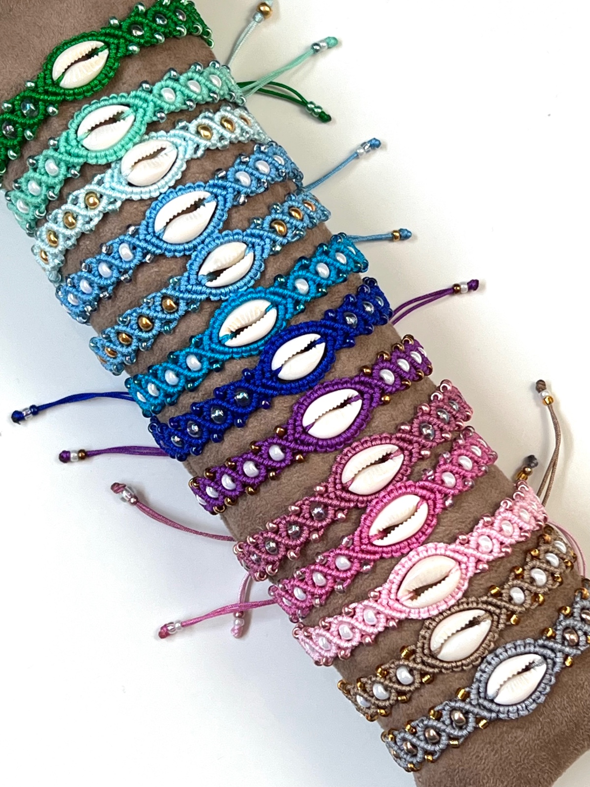 Macramé armband bruin met schelp - 140443 Macramé armband bruin met schelp