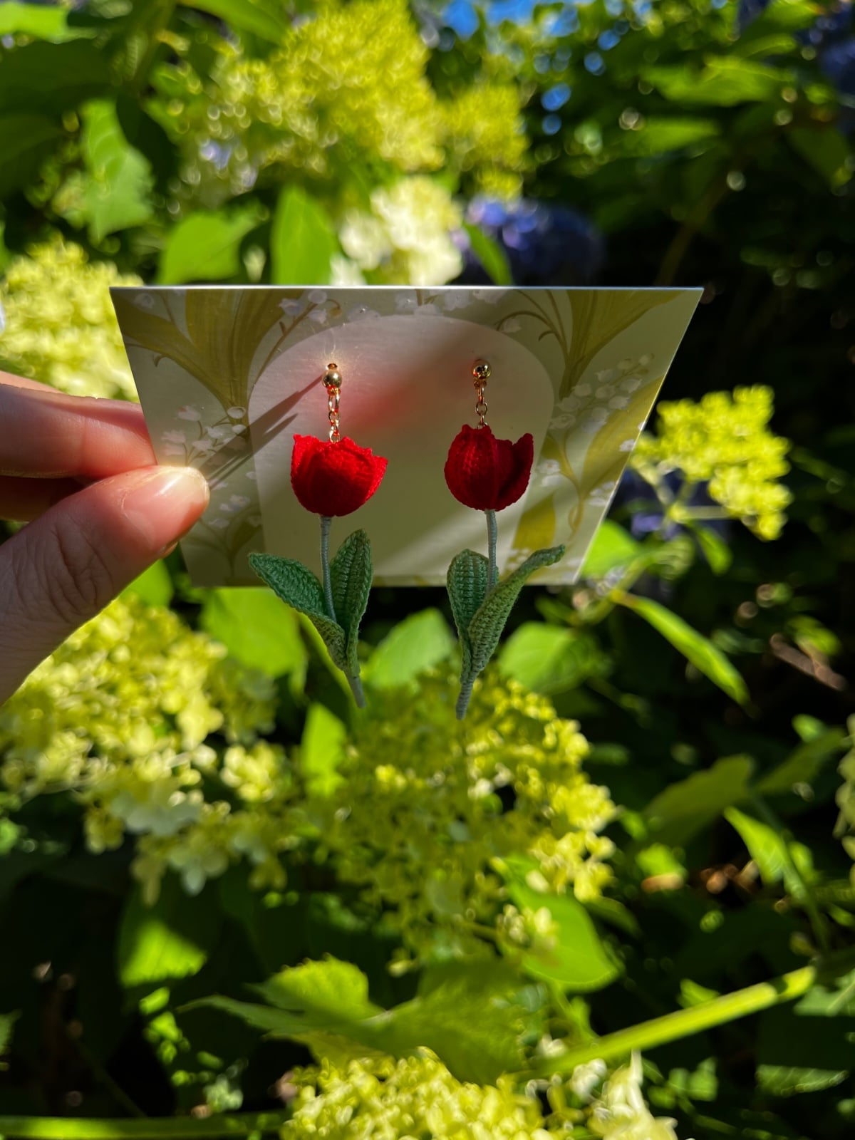 Micro gehaakte rode tulp oorbellen - 138750 Micro gehaakte rode tulp oorbellen