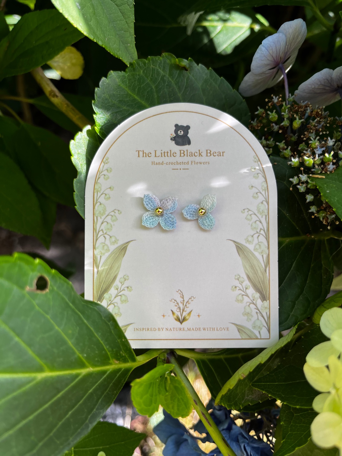 Microgehaakte Hortensia Oorknopjes - 143437 Microgehaakte Hortensia Oorknopjes