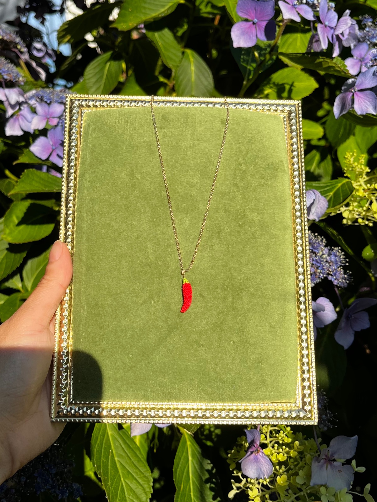 Miniatuur gehaakte chili ketting - 138907 Miniatuur gehaakte chili ketting