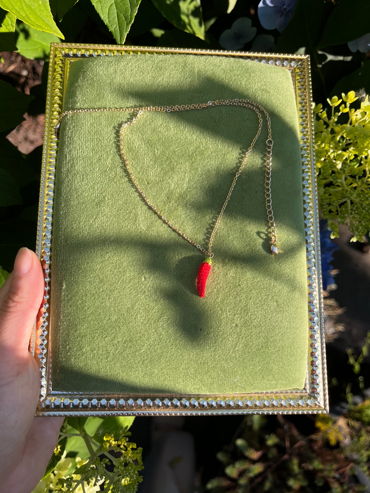 Miniatuur gehaakte chili ketting - 138913 Miniatuur gehaakte chili ketting
