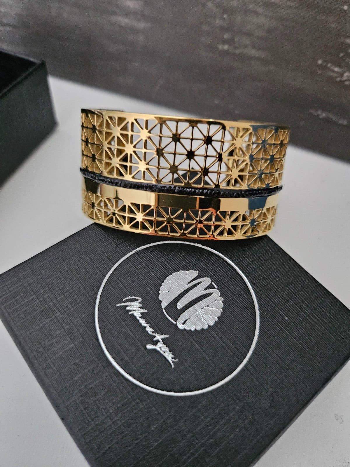 Brede RVS Vergulde Statement Armband – Elegant Design - 147772 Brede RVS Vergulde Statement Armband – Elegant Design