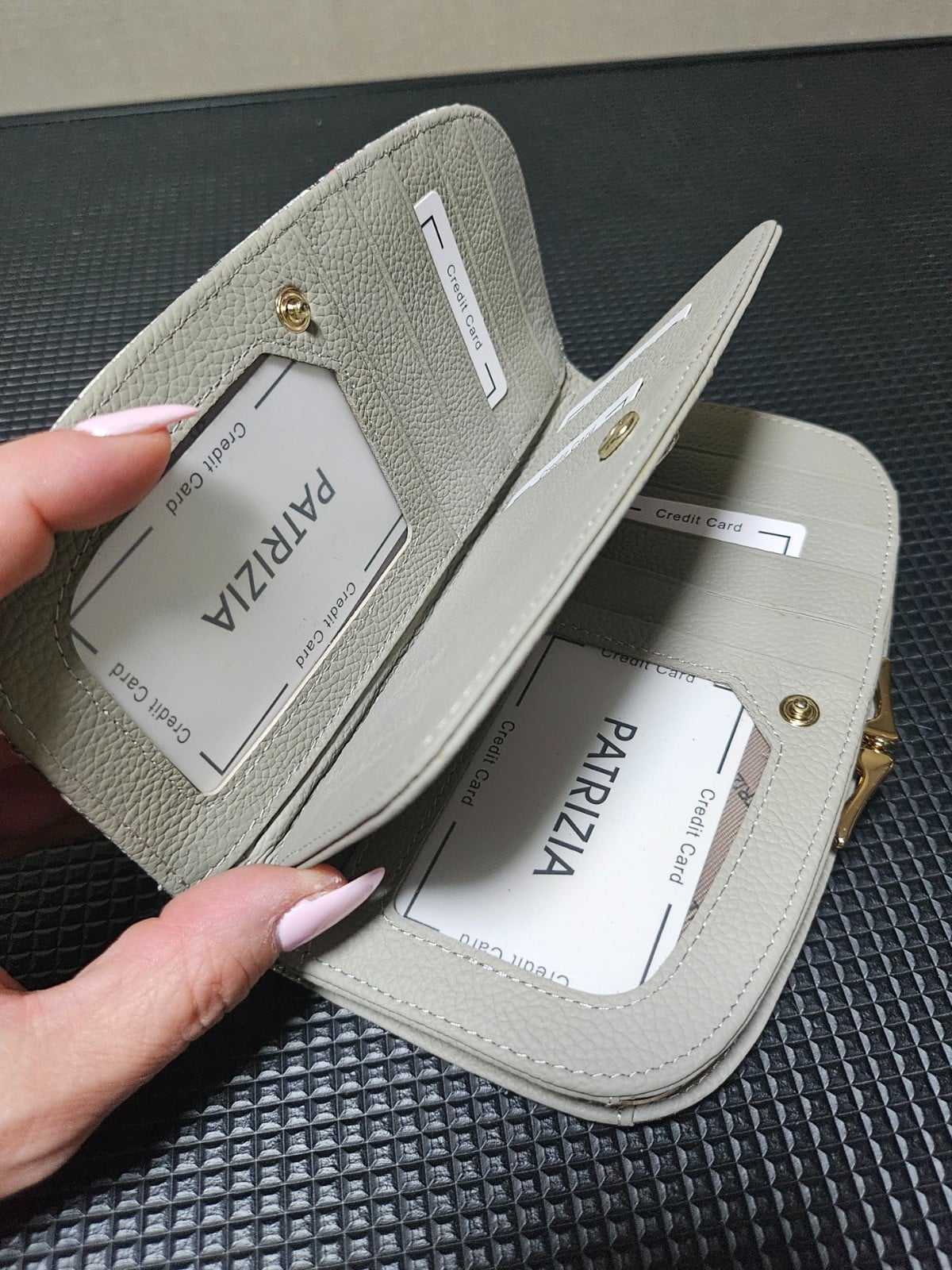 Patrizia Luxe Damesportemonnee â Slangenprint â Veel PasjesvakkenâĻ - 147743 Patrizia Luxe Damesportemonnee â Slangenprint â Veel Pasjesvakken â Elegant Cadeau Idee voor Haar