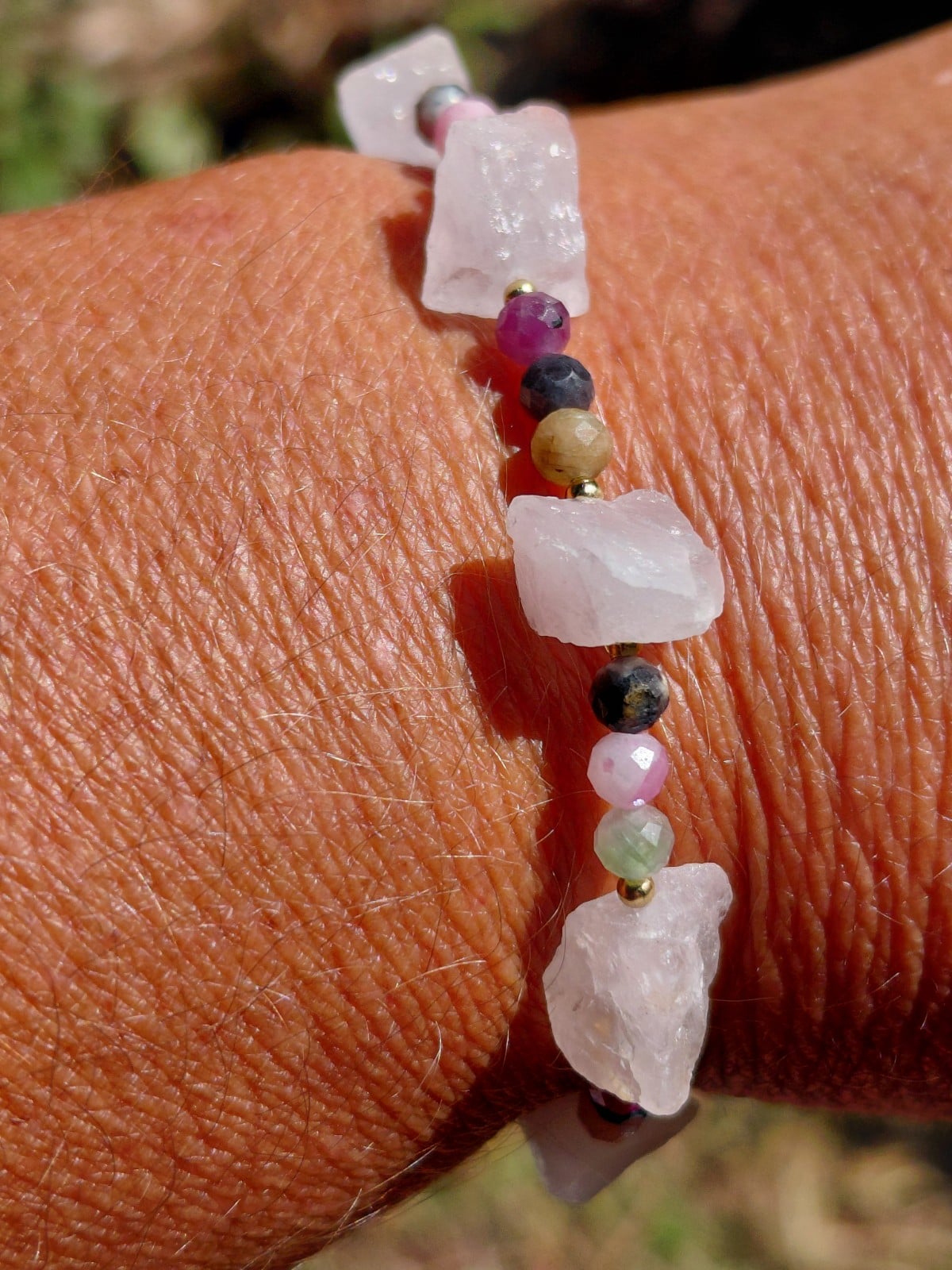Rosegarden: Armband met ruwe rozekwarts en Indiase agaat - 146404 Rosegarden: Armband met ruwe rozekwarts en Indiase agaat