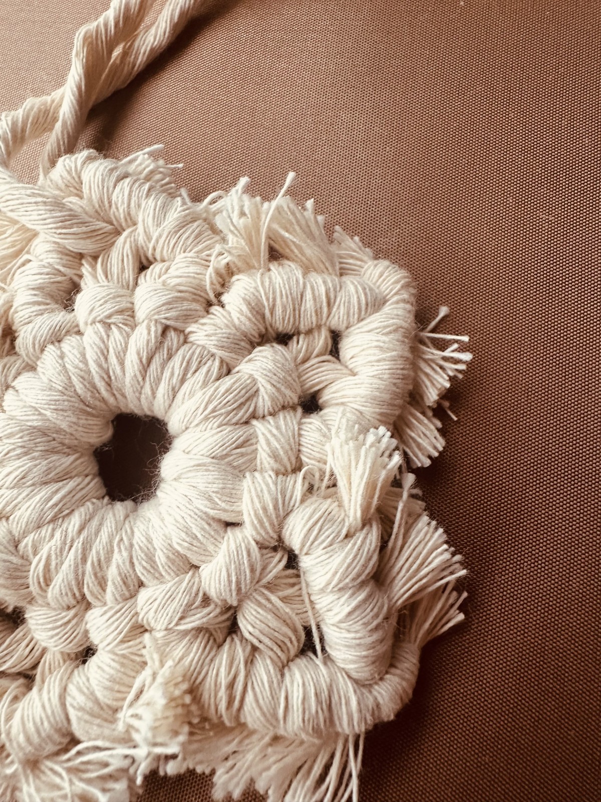 Beige sterhanger – handgemaakt kerstdecoratie - 151232 Beige sterhanger – handgemaakt kerstdecoratie