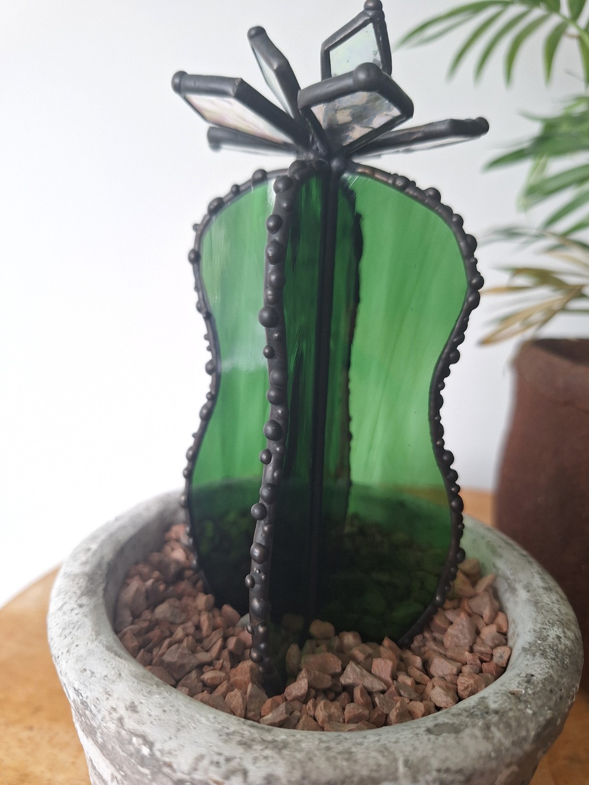 Unieke glas in lood cactus met bloem - 150147 Unieke glas in lood cactus met bloem