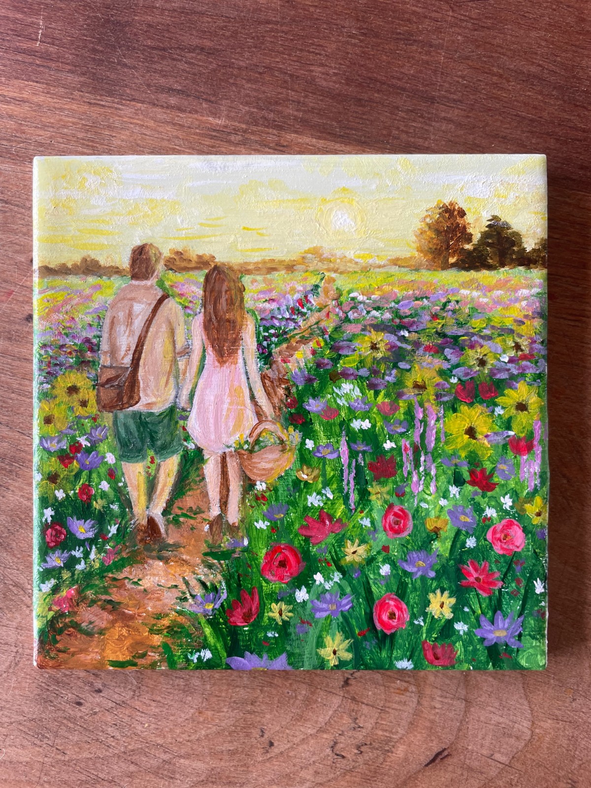 Wandeling door het bloemenveld | Handgeschilderd tegeltje - 149317 Wandeling door het bloemenveld | Handgeschilderd tegeltje