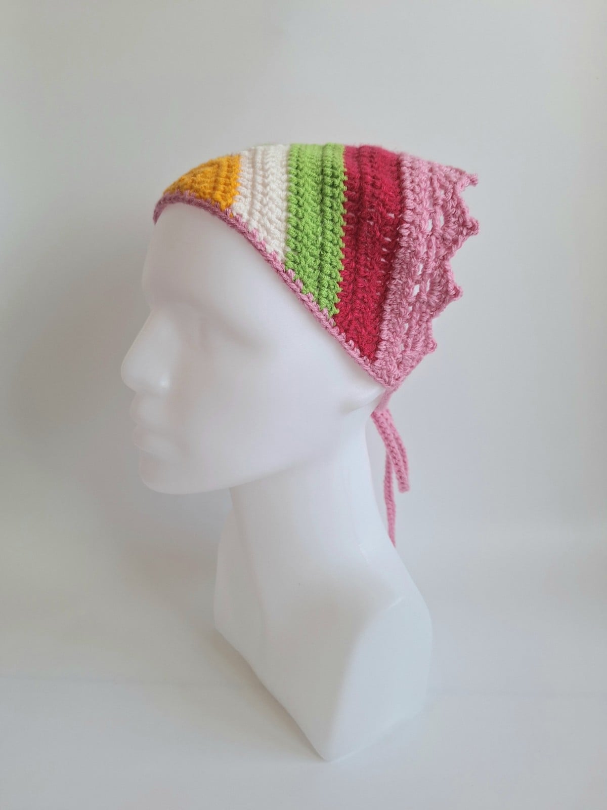 Gehaakte bandana | Geel, crème, groen, fuchsia en lichtroze - 152545 Gehaakte bandana | Geel, crème, groen, fuchsia en lichtroze