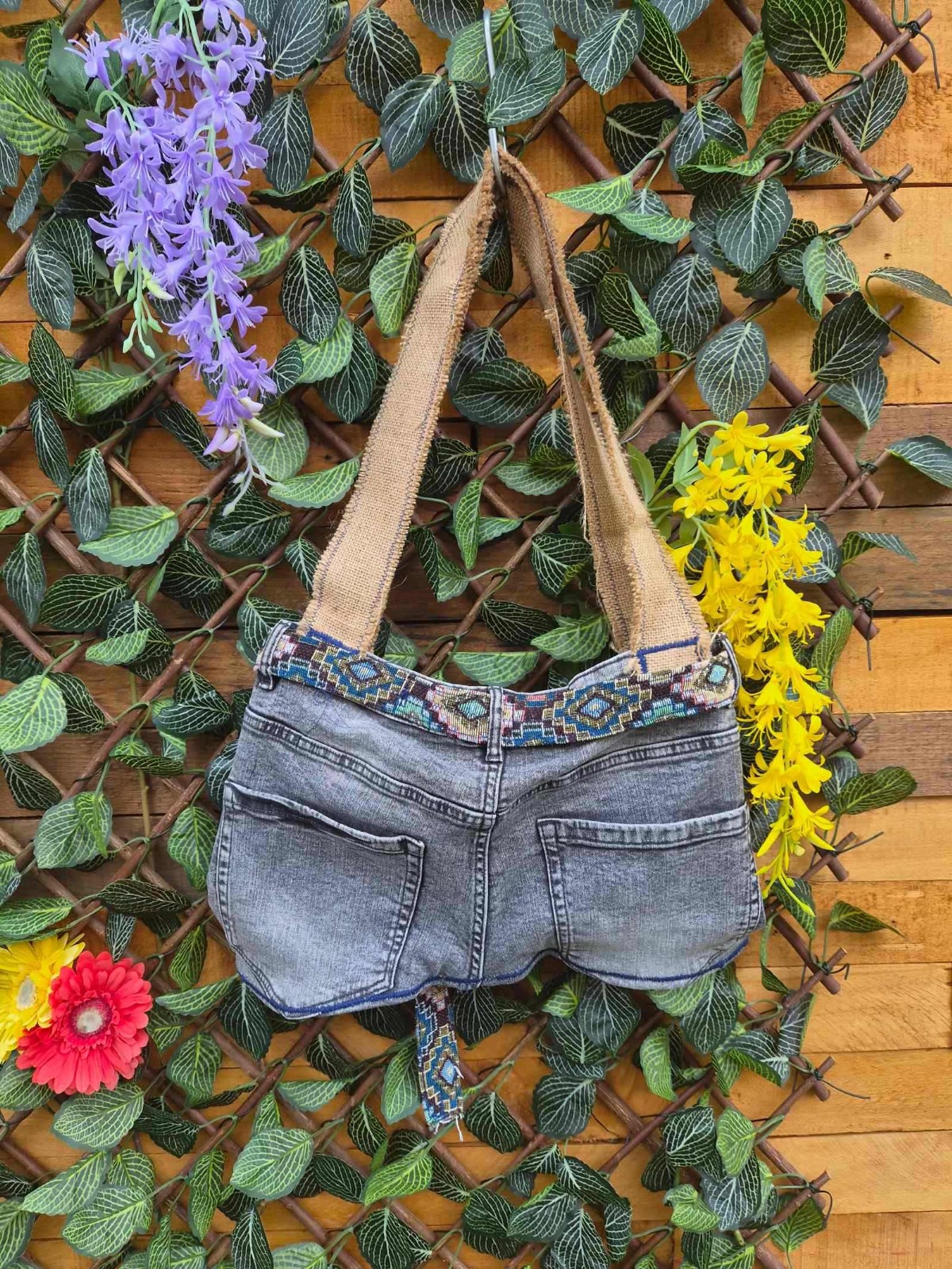 Upcycled Denim Schoudertas – Boho Details – One of a Kind - 153128 Upcycled Denim Schoudertas – Boho Details – One of a Kind