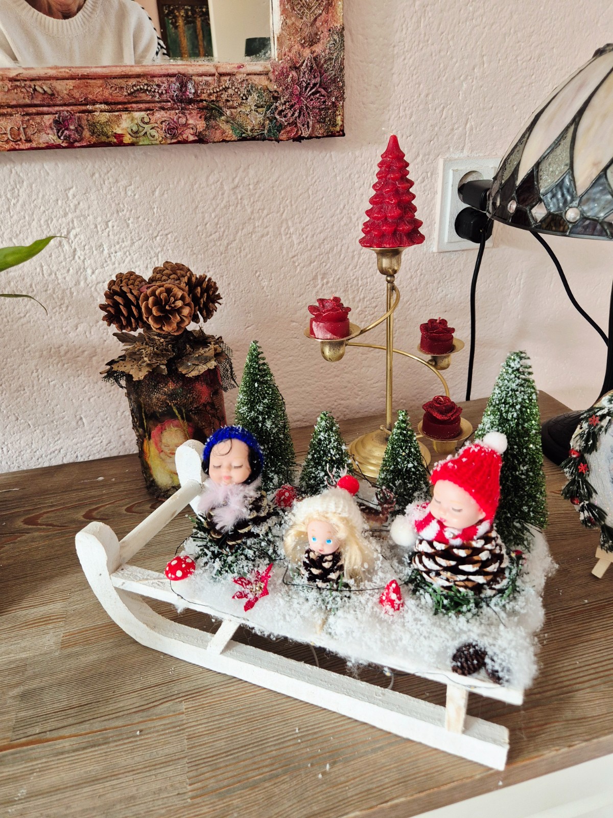 Winterelfjes op de Slee – Handgemaakt Kersttafereel met Verlichting - 153427 Winterelfjes op de Slee – Handgemaakt Kersttafereel met Verlichting