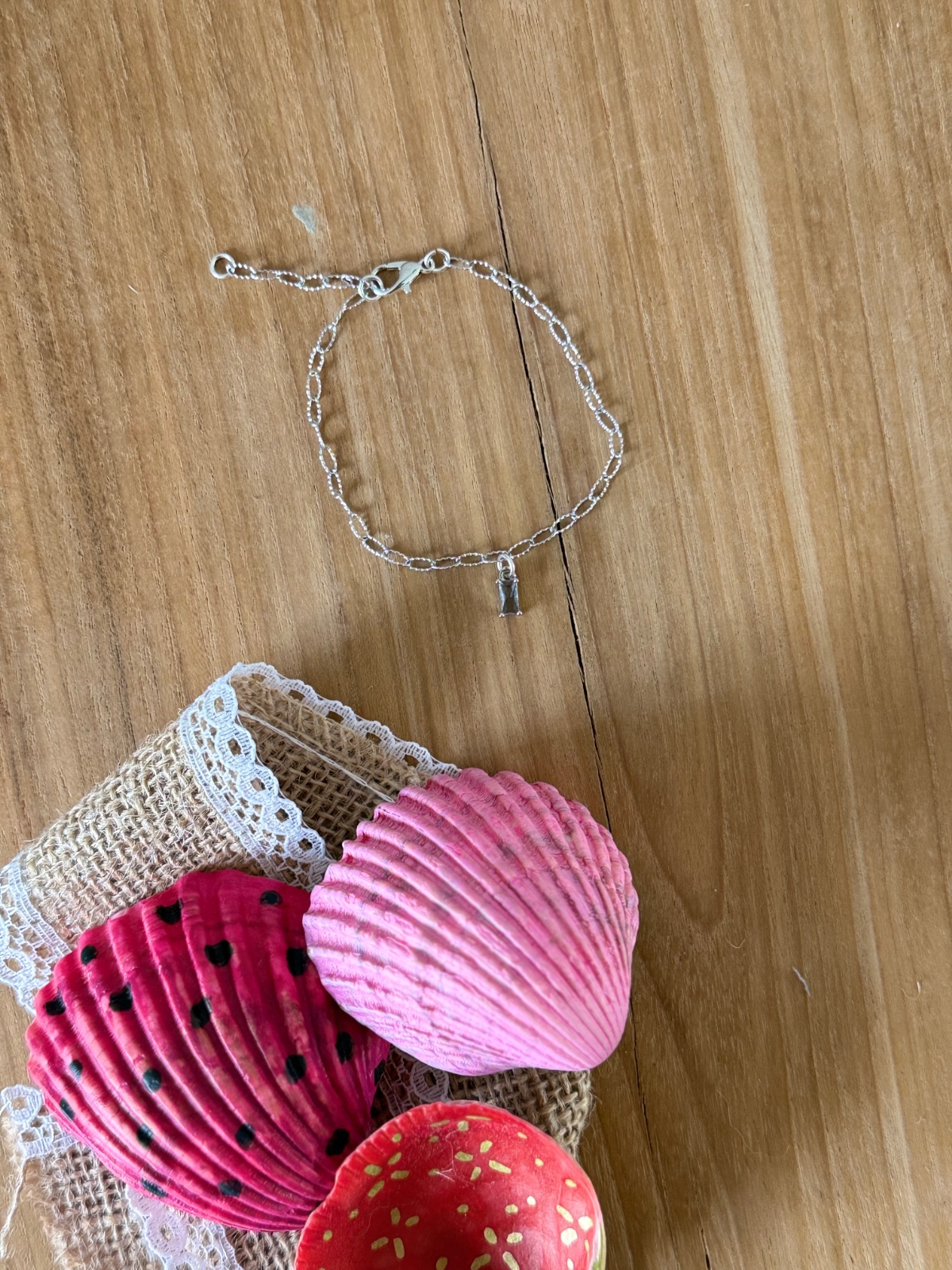 Zilverkleurig armbandje met kleine hanger