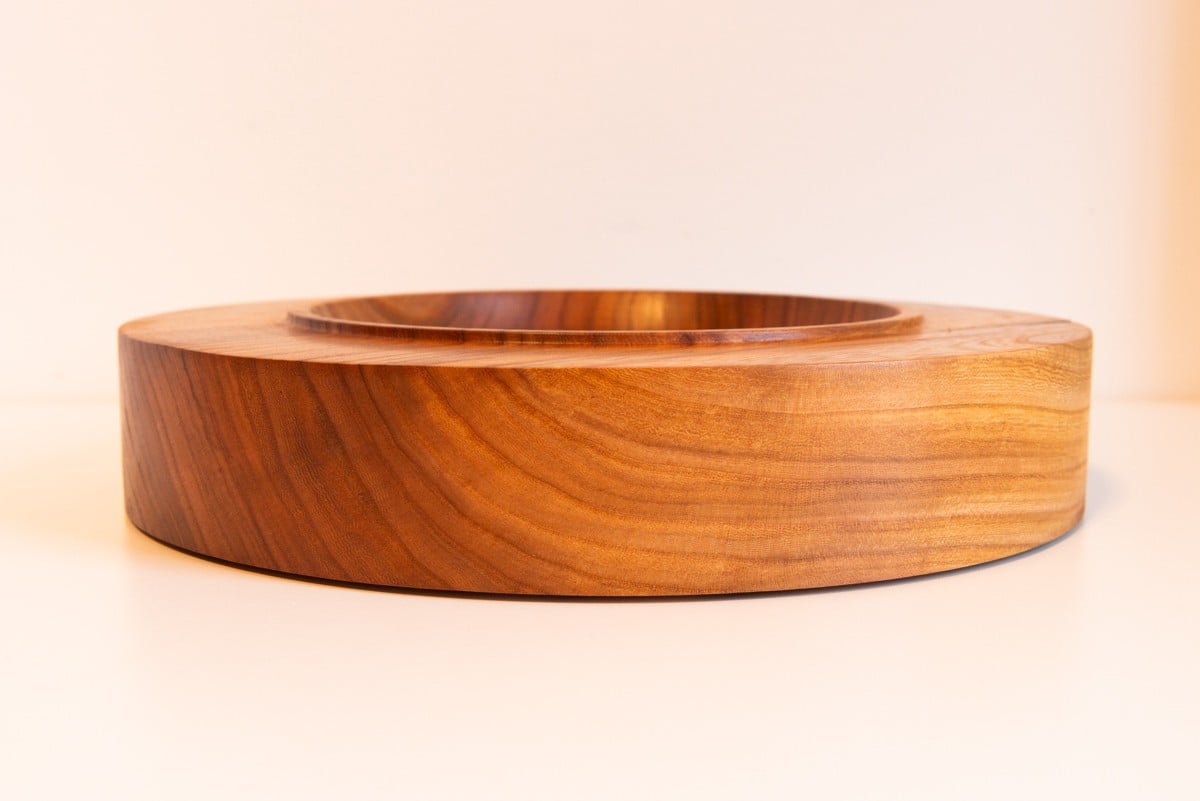 Groot iepenhouten object