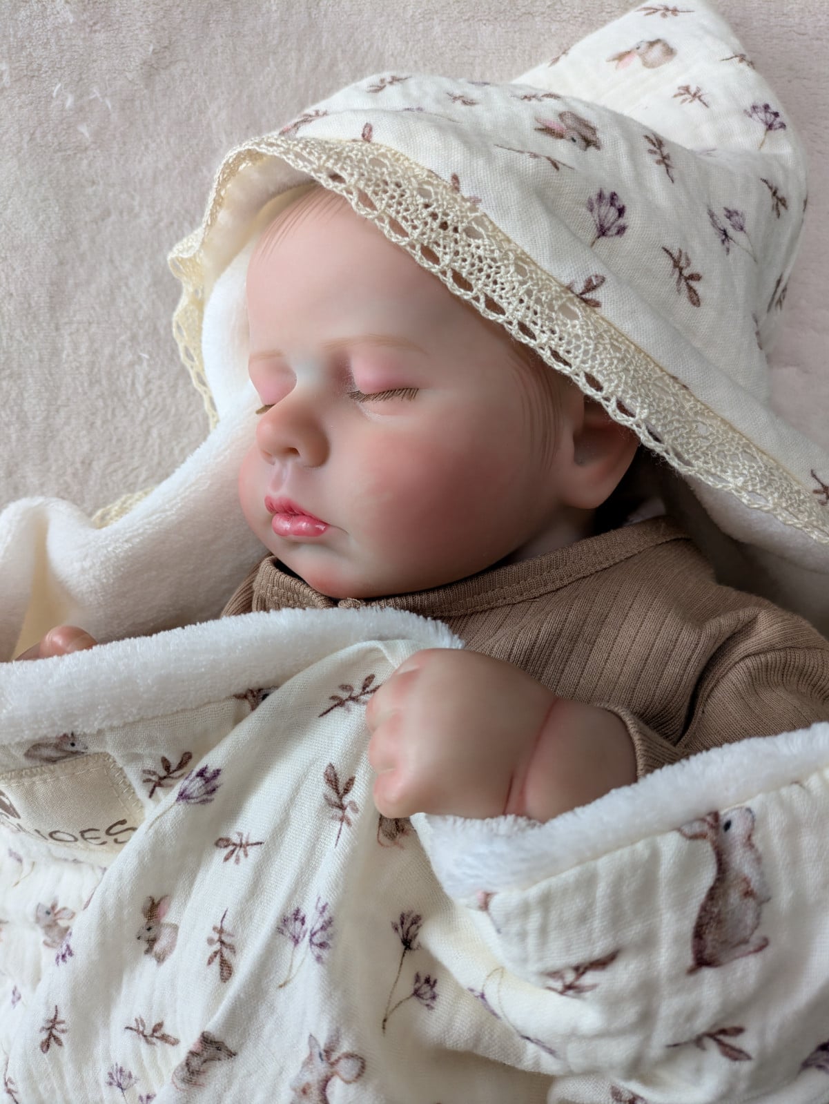 Handgemaakte wikkeldeken konijnenprint | Pastel | Baby 🐰 - 153047 Handgemaakte wikkeldeken konijnenprint | Pastel | Baby 🐰