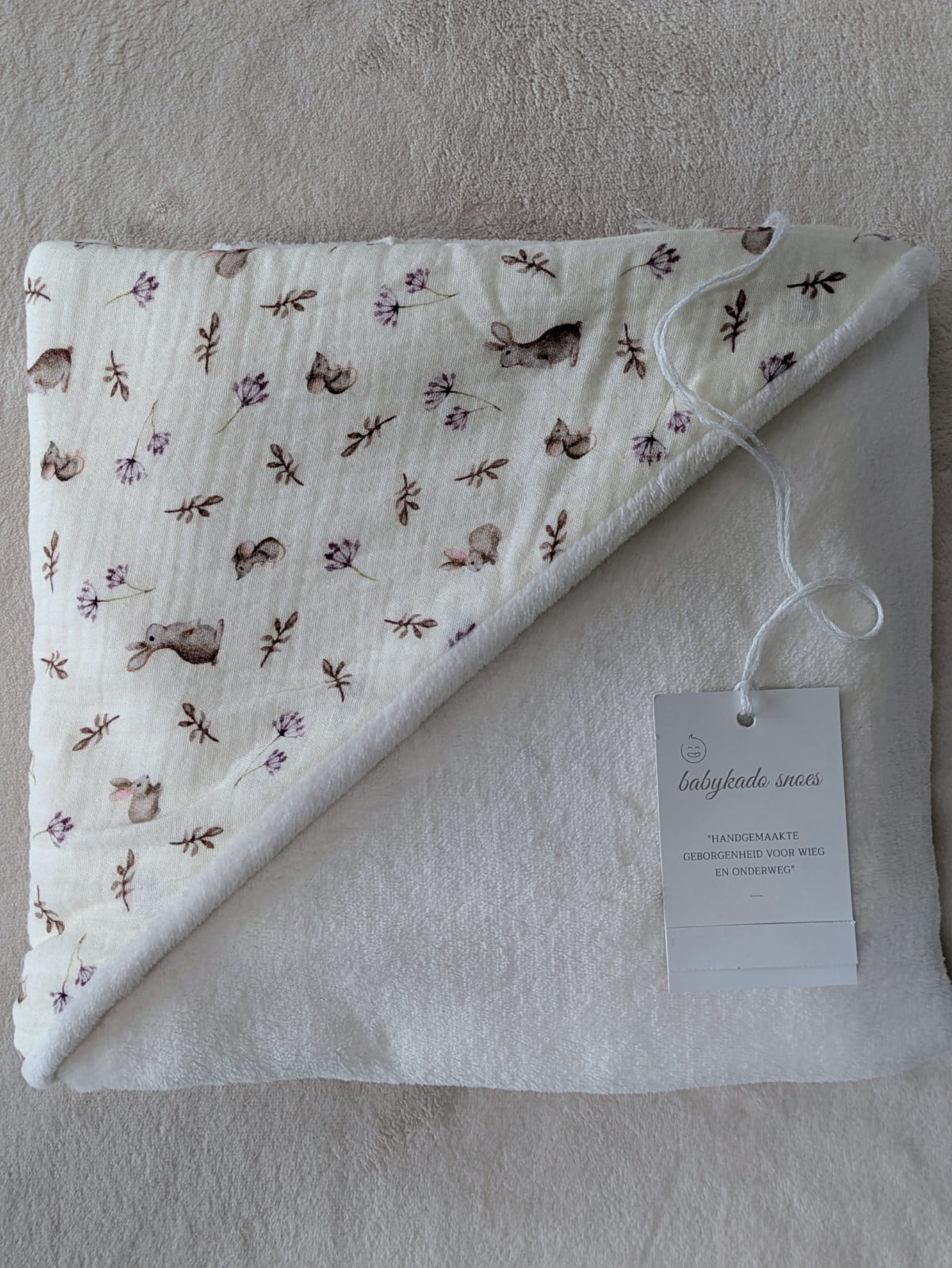 Handgemaakte wikkeldeken konijnenprint | Pastel | Baby 🐰 - 153049 Handgemaakte wikkeldeken konijnenprint | Pastel | Baby 🐰