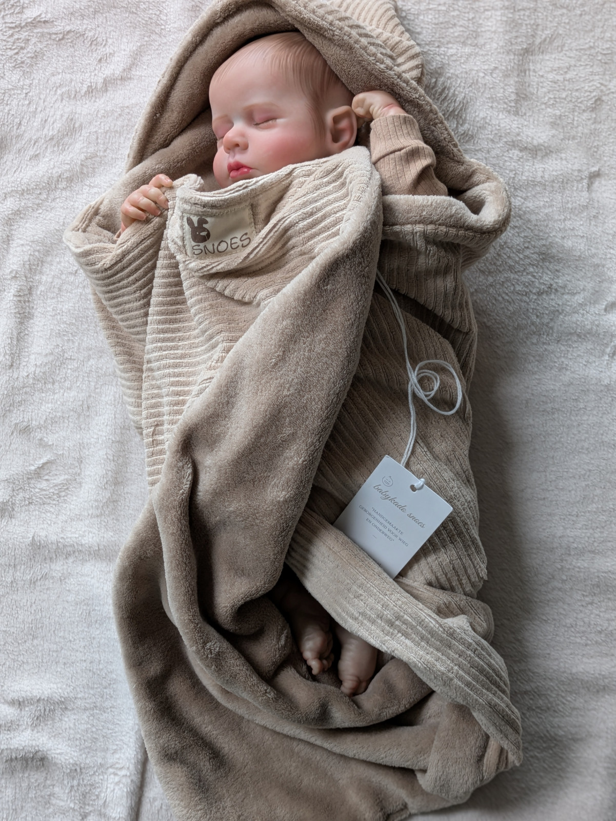 Handgemaakte wikkeldekens van ribfluweel | Taupe & off-white | Baby … - 153092 Handgemaakte wikkeldekens van ribfluweel | Taupe & off-white | Baby 🤍