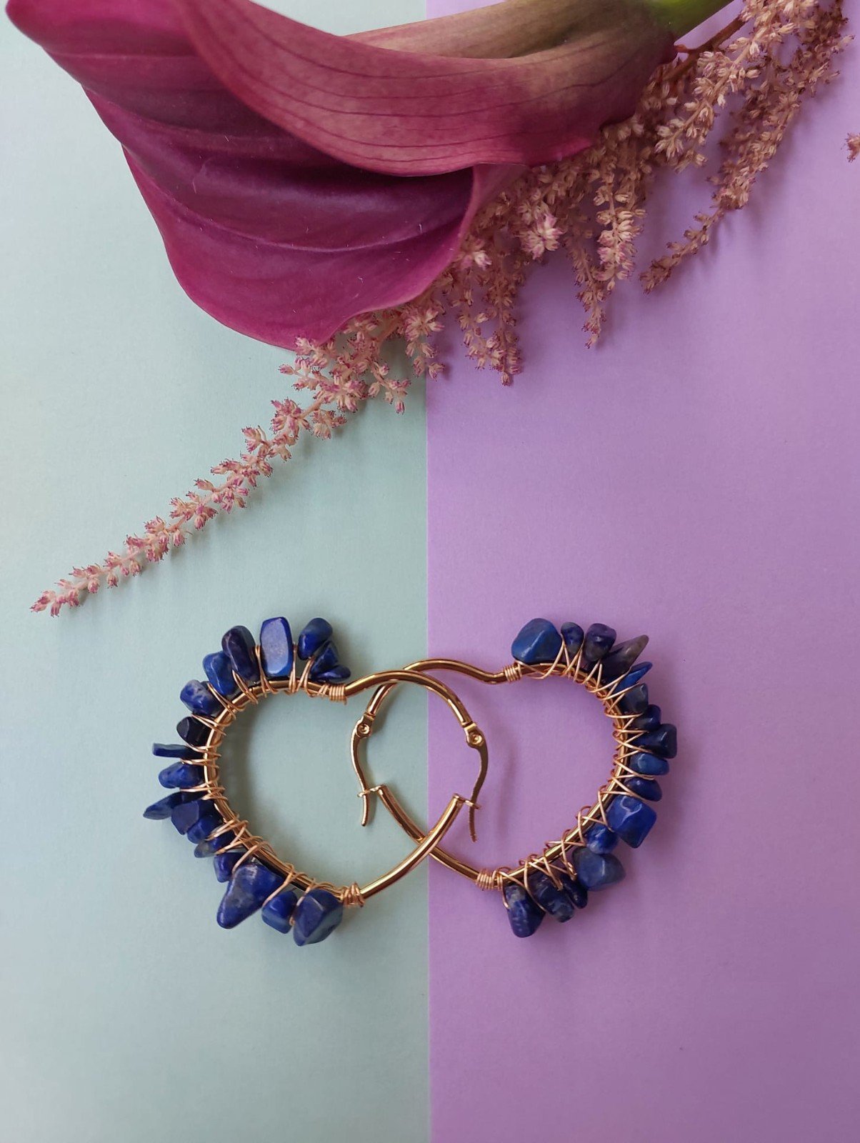 Natural Lapis Lazuli Wire Wrapped Heart Hoops - 58980.jpeg Natuurlijke Lapis Lazuli hart hoepels