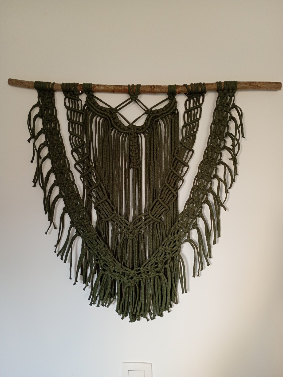 Wanddecoratie IRIS, macramé, kaki