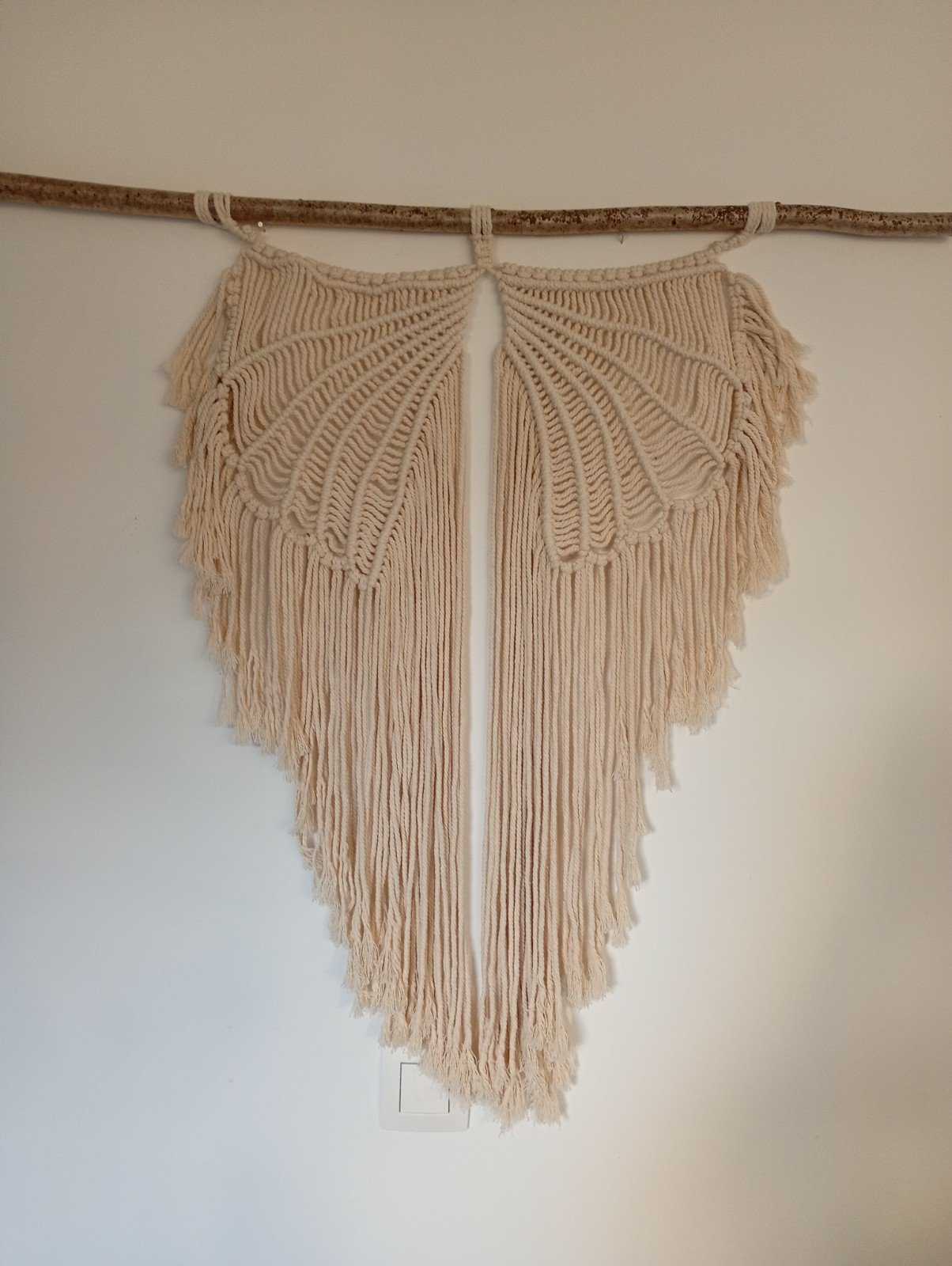 Wanddecoratie wings, macramé, ecru