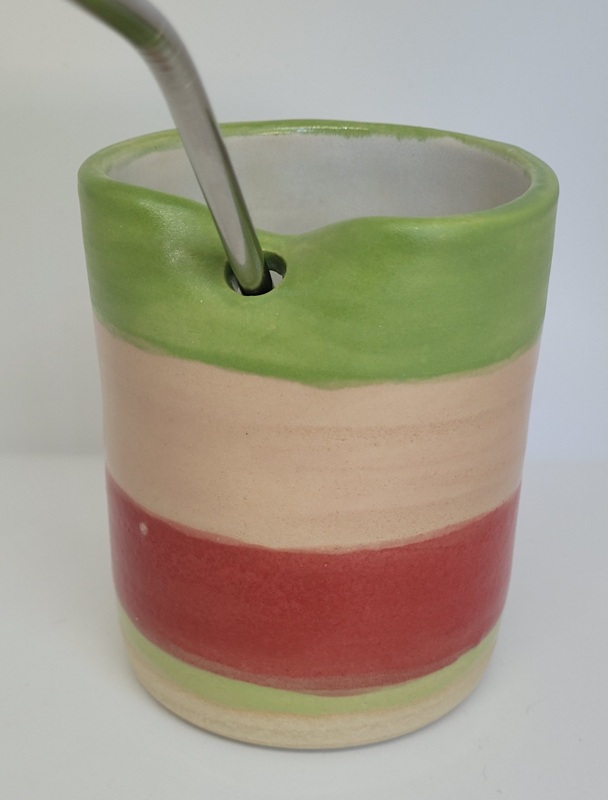 Rietjesbeker rood, roze, groen. - 76460.jpeg Rietjesbeker rood, roze, groen.