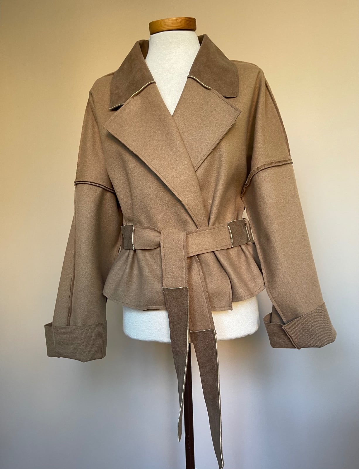 Korte jas, wol - 48428.jpeg Korte jas, wol