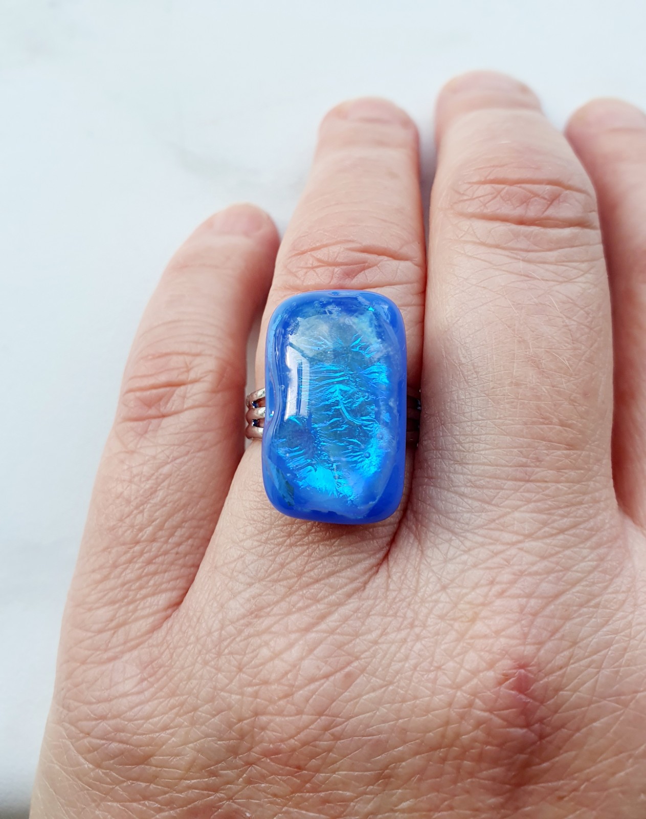Glasfusion ring in helder blauw glas