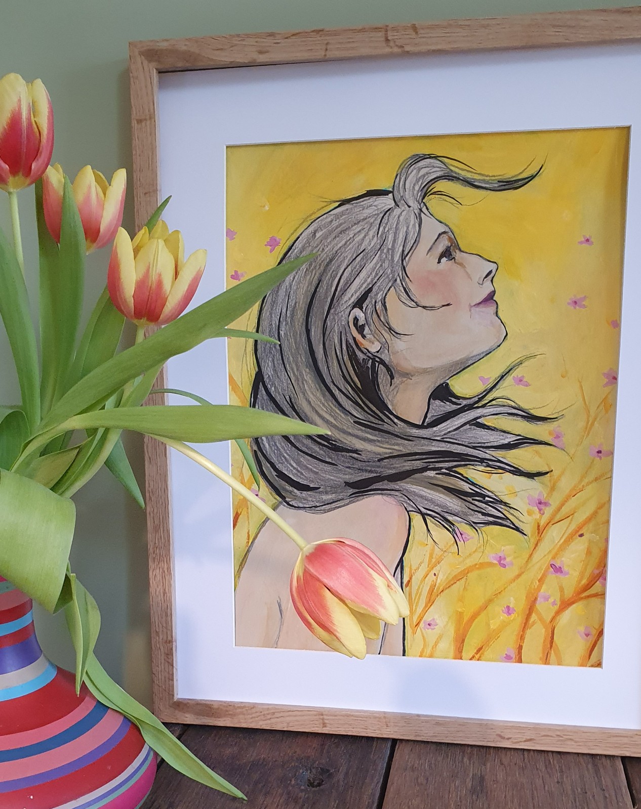Kunstprint A3 – Dromerig Portret van een Vrouw | Mixed Media Schild… - 107348 Kunstprint A3 – Dromerig Portret van een Vrouw | Mixed Media Schilderij in Geel & Oranje modern, figuratief. Mens, naakt