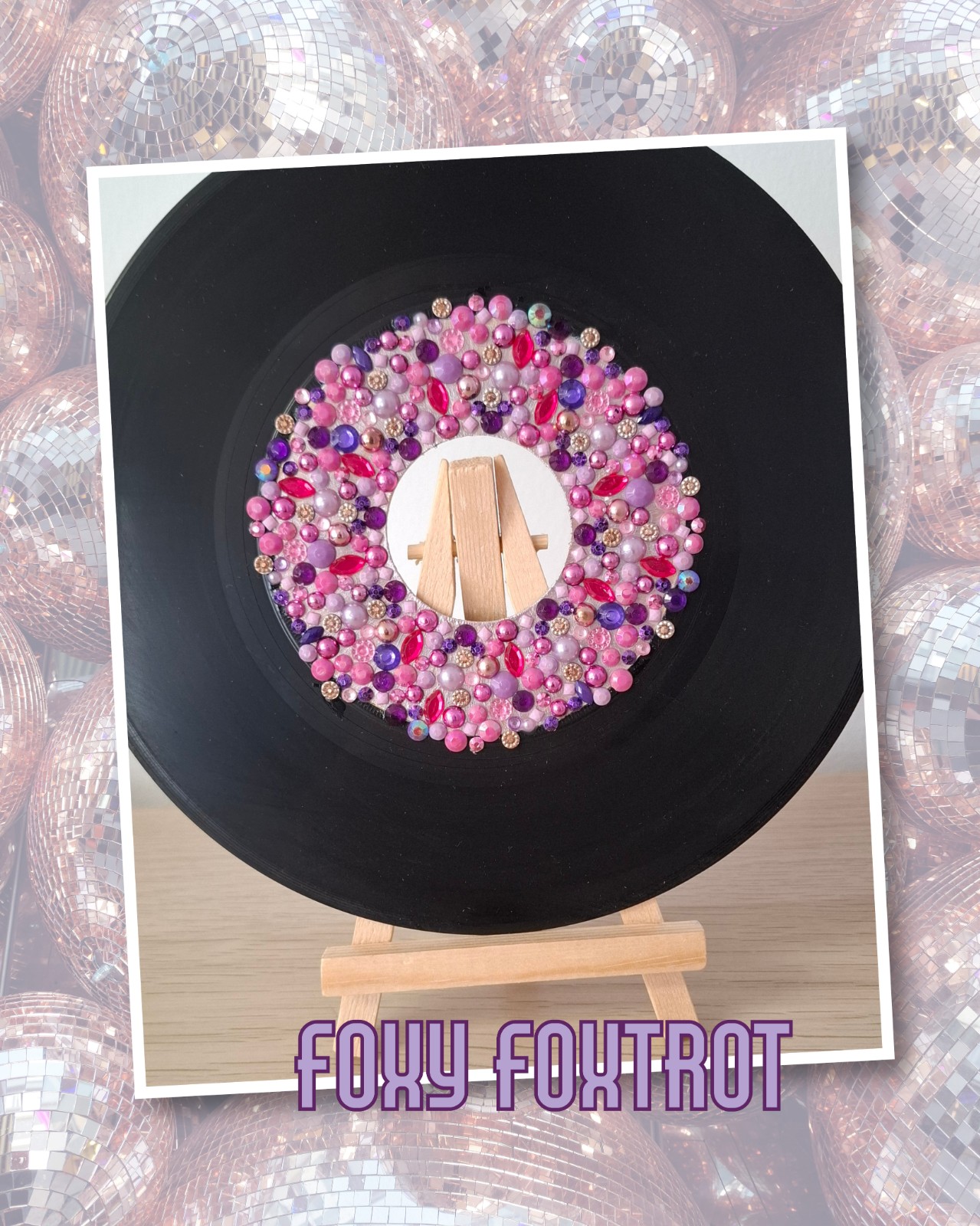 Kunst van vinyl: versierde LP 'Foxy Foxtrot' - 84570 Kunst van vinyl: versierde LP 'Foxy Foxtrot'