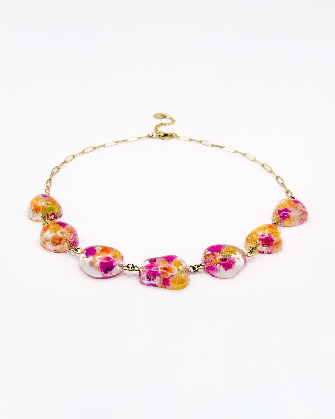 Ketting met Stenen Gevuld met Echte Bloemen uit Den Haag (Fleur de Soleil)
