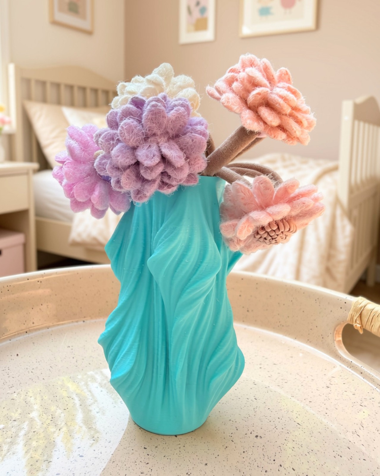 Cadeauset 5x elastieken bloemen in 3D vaas | (diverse modellen) - 143357 Cadeauset 5x elastieken bloemen in 3D vaas - golvend patroon (diverse kleuren)