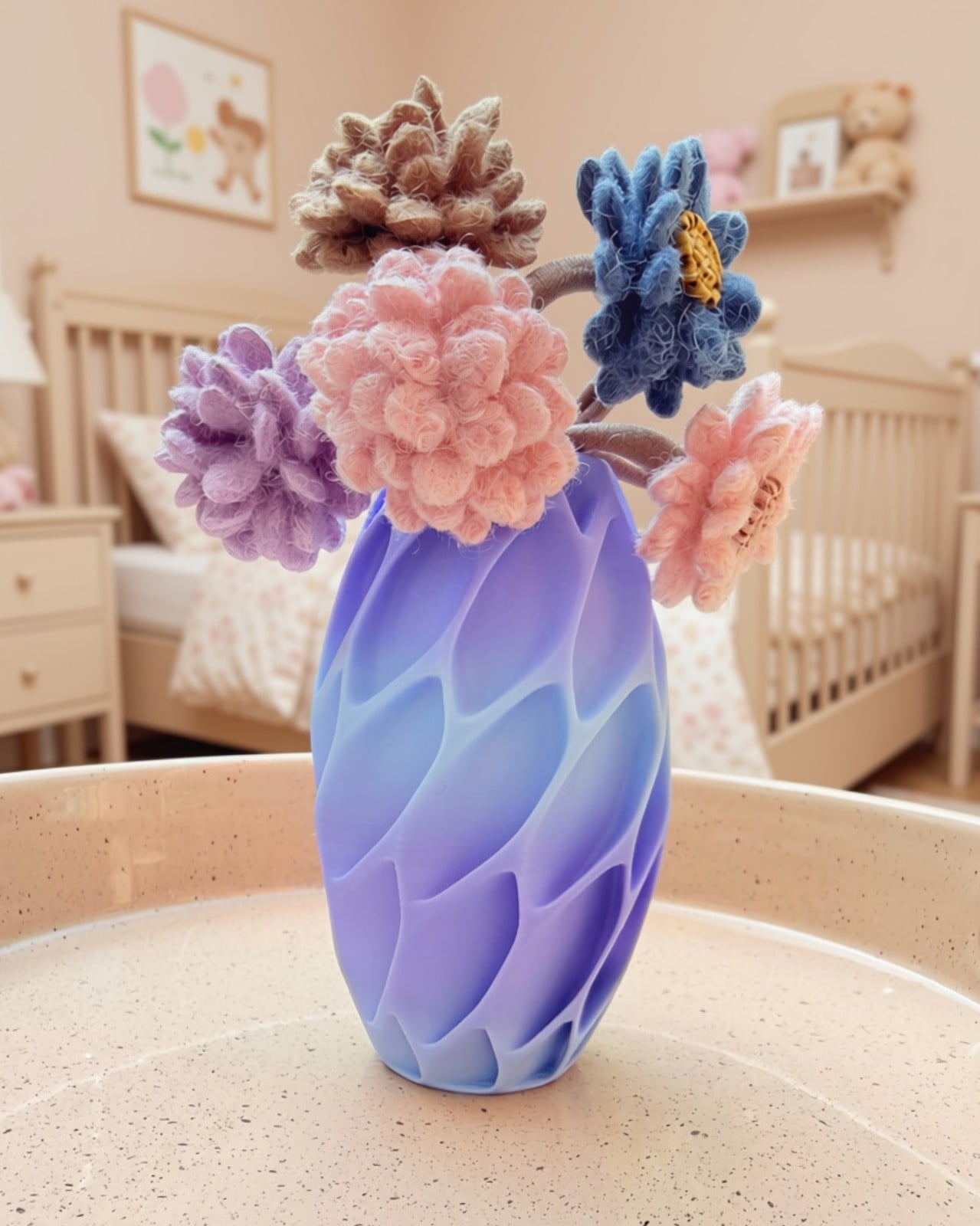 Cadeauset 5x elastieken bloemen in 3D vaas | rond- diverse kleuren) - 143439 Cadeauset 5x elastieken bloemen in 3D vaas | rond- diverse kleuren)