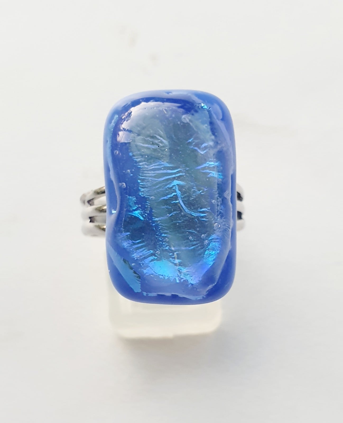 Glasfusion ring in helder blauw glas