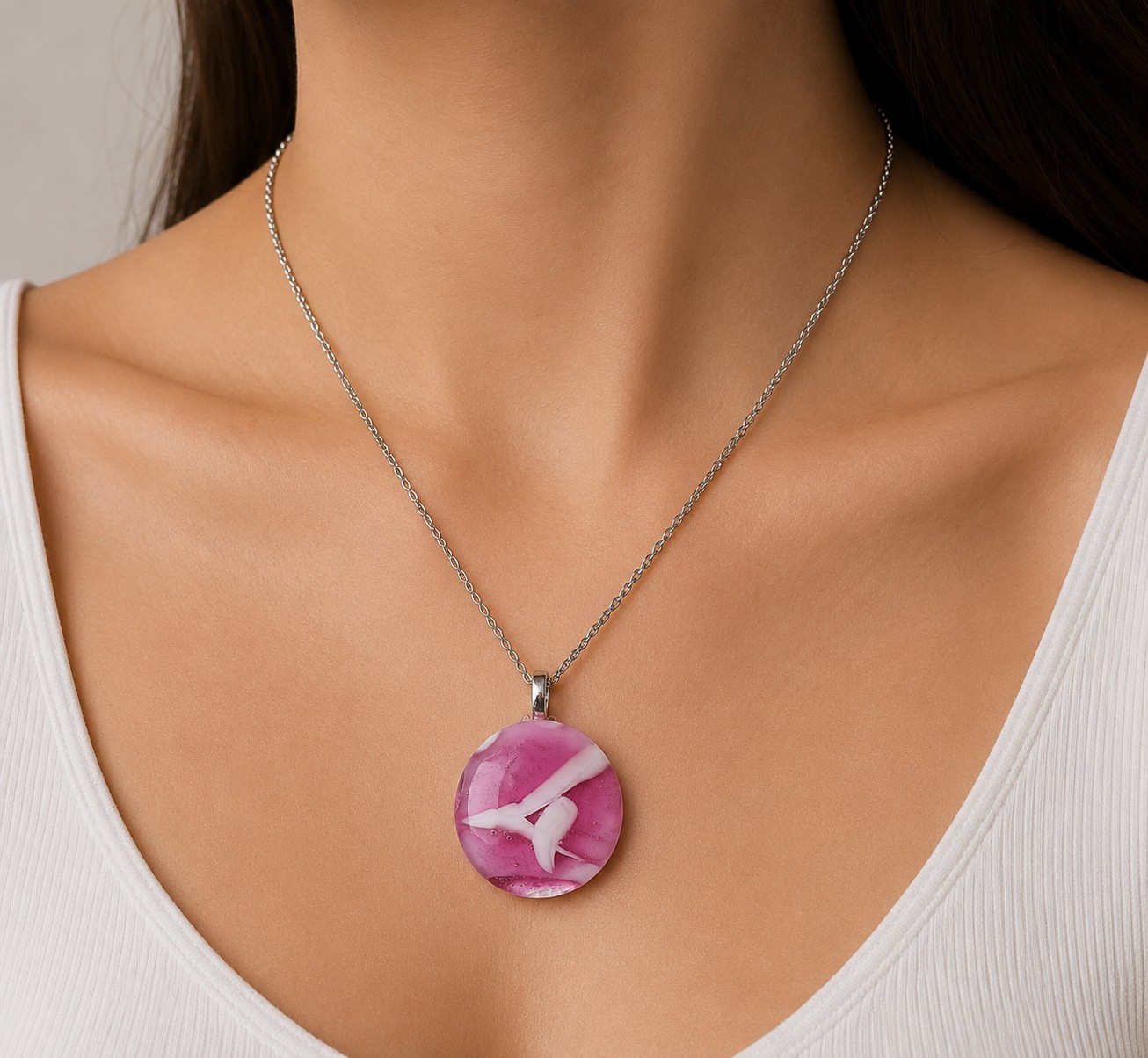 Uniek "cherry blossom" glasfusing hanger - 139775 RVS Ketting met uniek "kersenbloesem" glas hanger