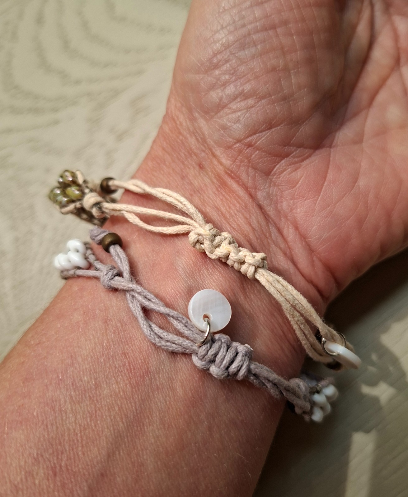 Natural armband - 140797 Natuurlijke armband van Tsjechische glaskralen & schuifknoop