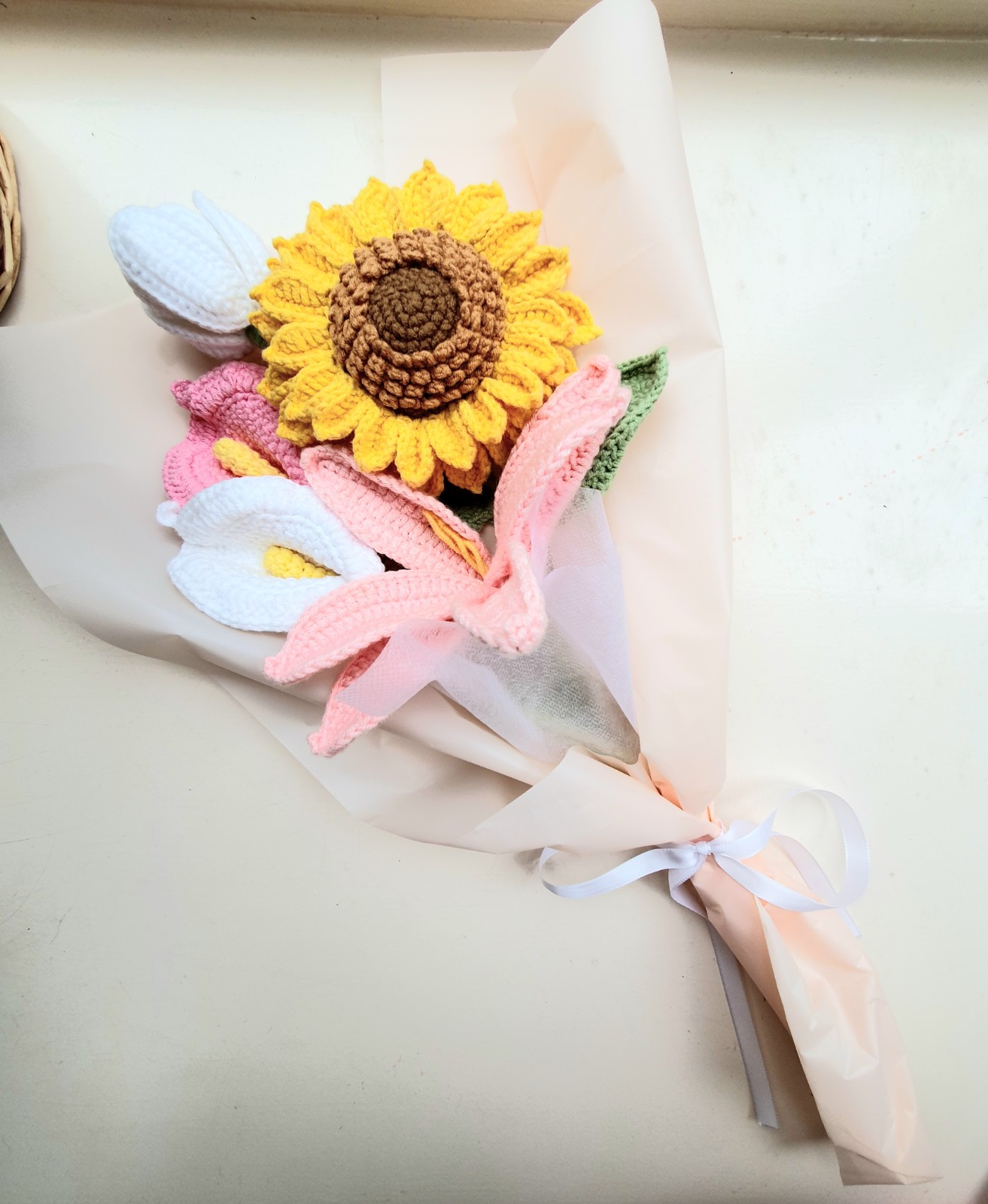 gehaakte zonnebloemen lily boeket