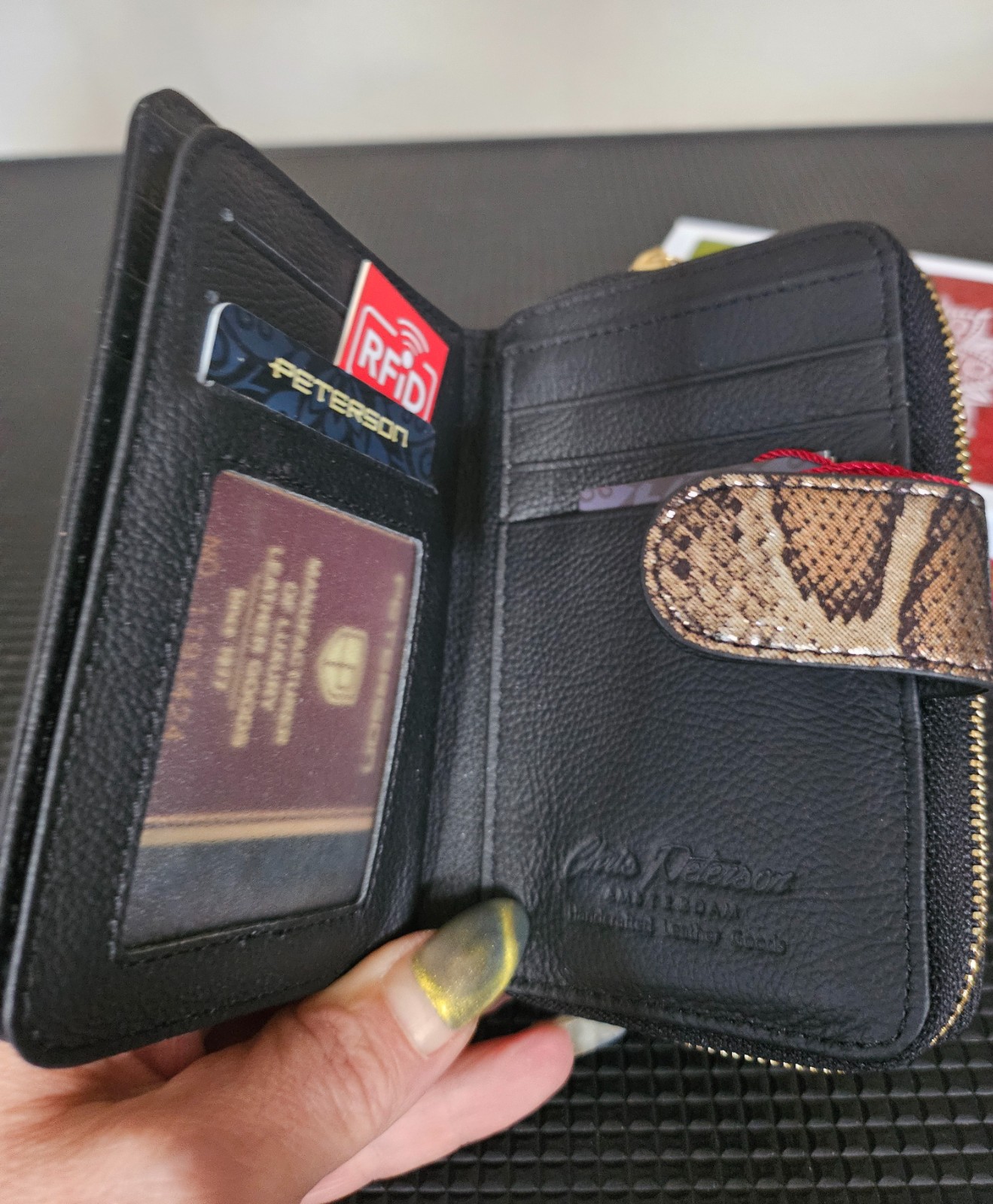 Chris Peterson Amsterdam – Leren Damesportemonnee Snake Print – L… - 147260 Chris Peterson Amsterdam – Leren Damesportemonnee Snake Print – Laatste Stuk! 🐍✨